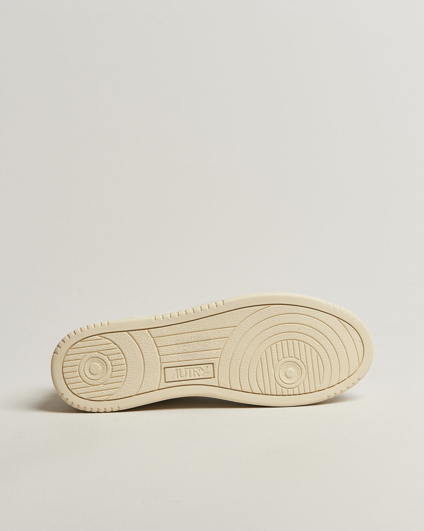 Men | Sneakers | Autry | Medalist Low Sneaker White/Lemon Meringue