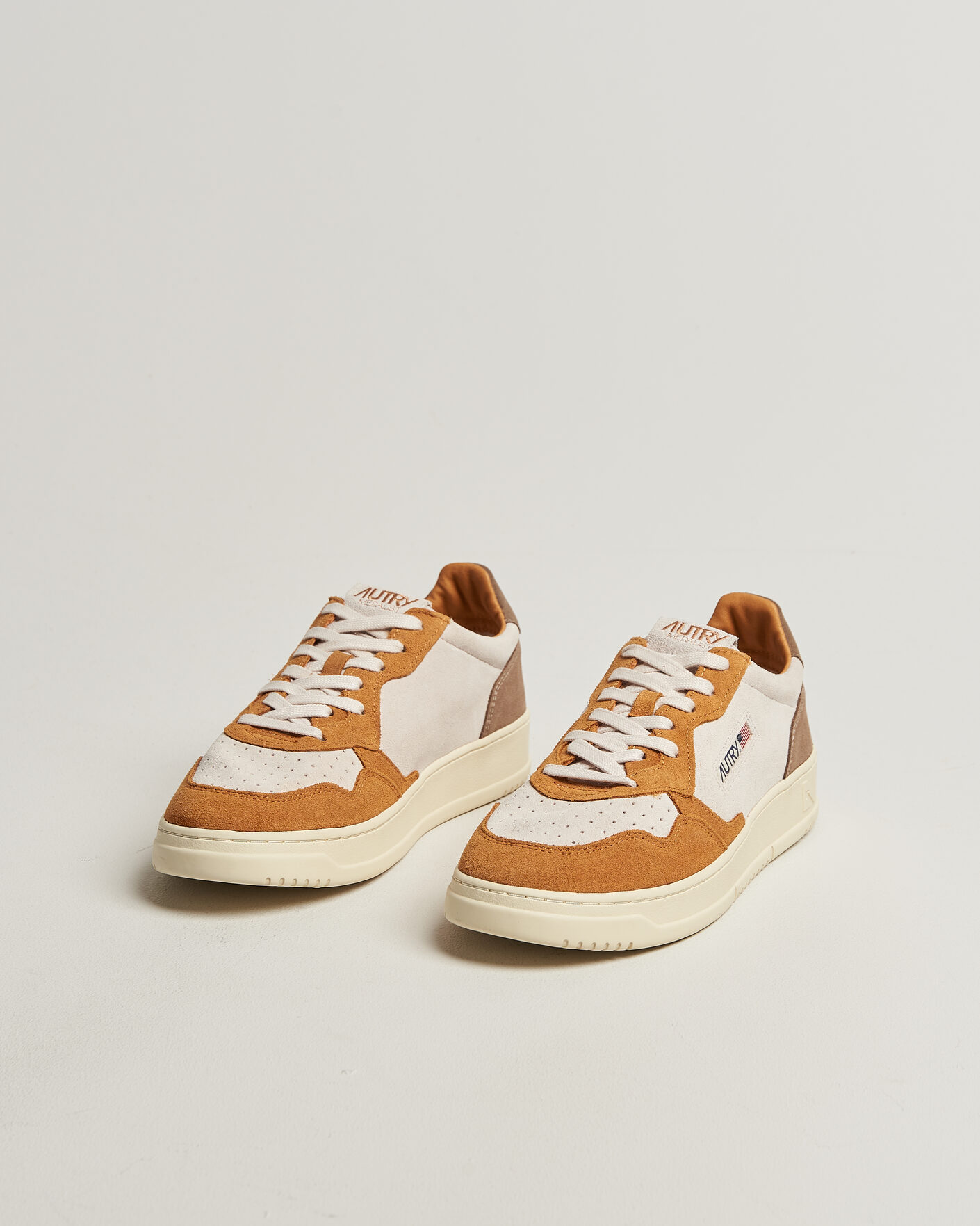 Men | Sneakers | Autry | Medalist Low Suede Mix Sneaker Antilop/White/Brown