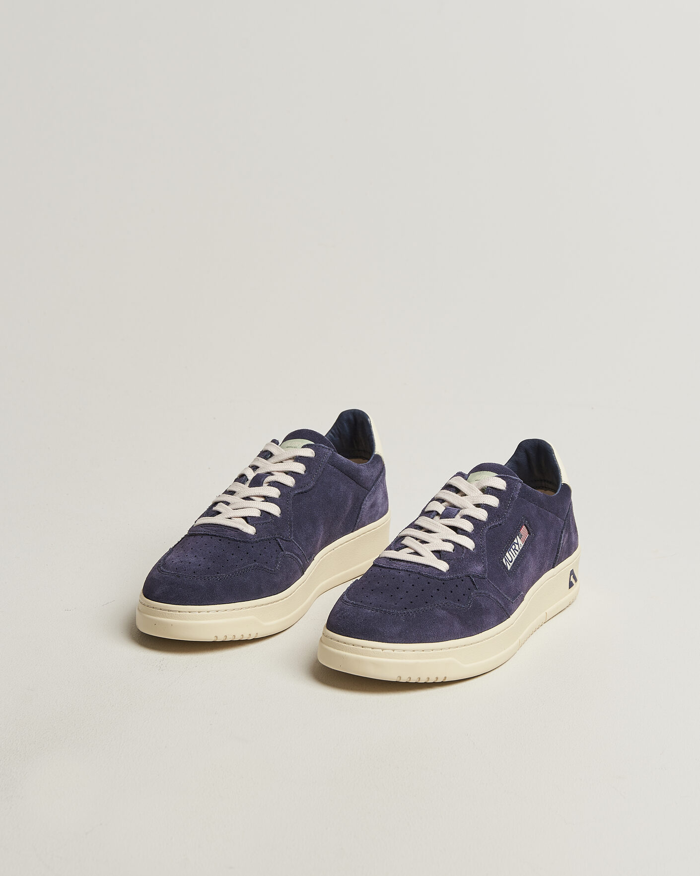 Men | Sneakers | Autry | Medalist Low Sneaker Space/White