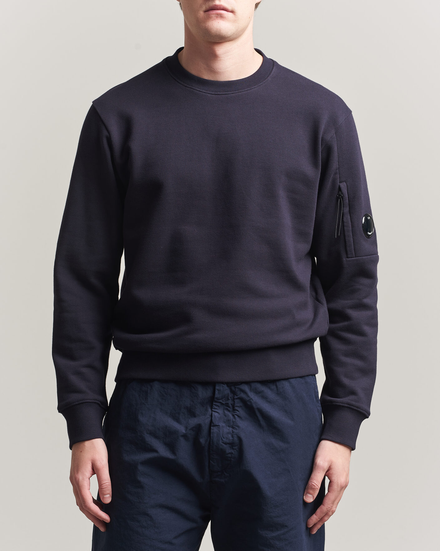 Men | Sweaters & Knitwear | C.P. Company | Diagonal Raised Fleece Lens Sweatshirt Navy