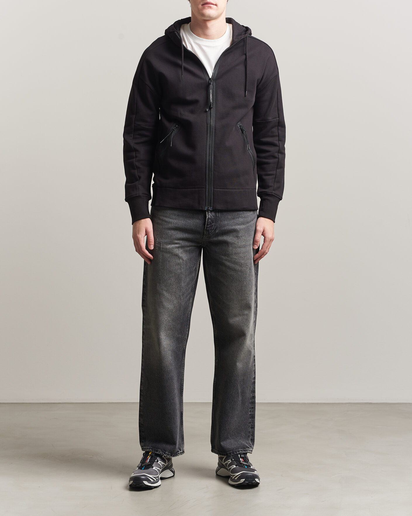 Men | Sweaters & Knitwear | C.P. Company | Diagonal Raised Fleece Full Zip Goggle Hoodie Black