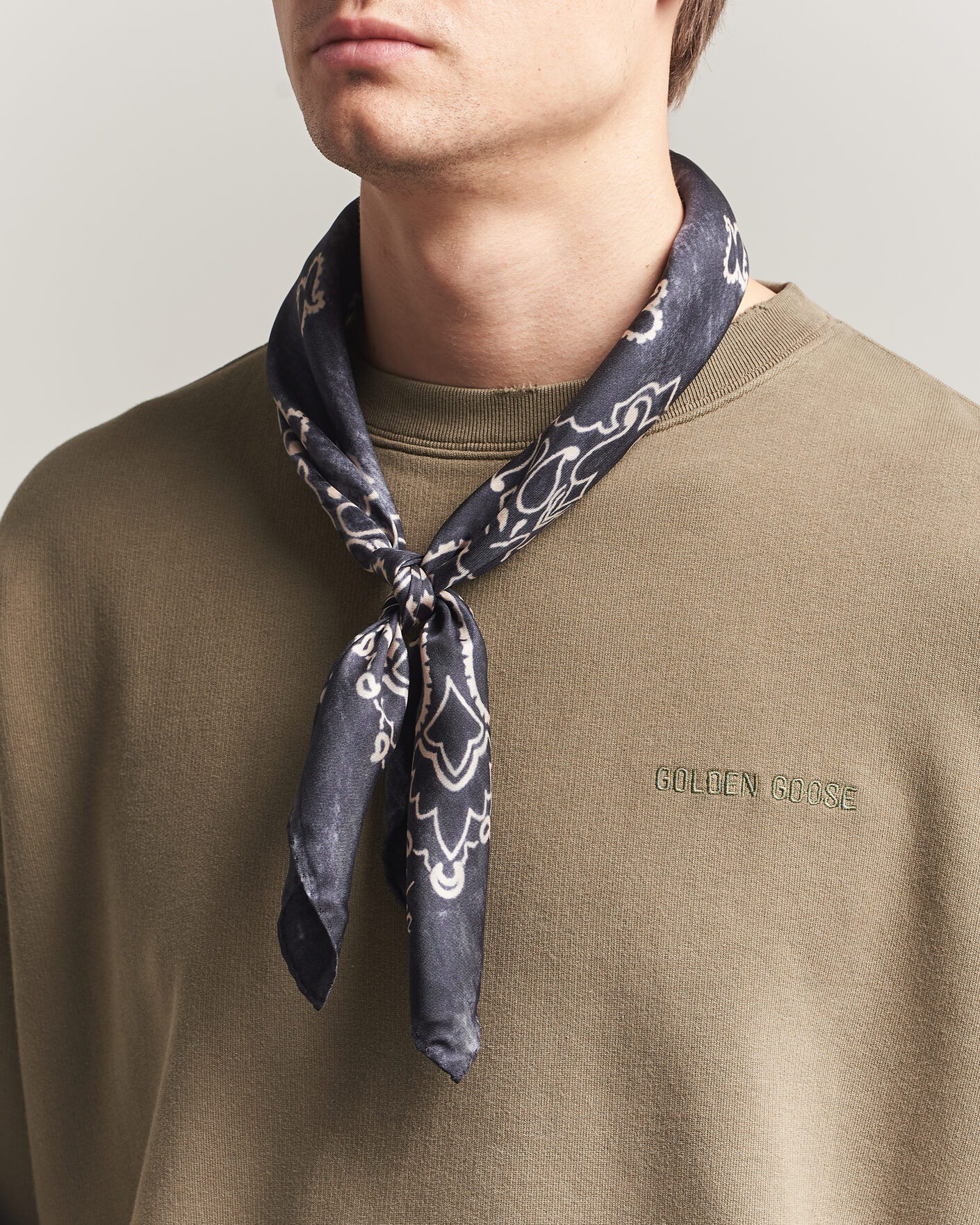 Men | Pocket Squares | Golden Goose | Paisley Silk Bandana Antracite