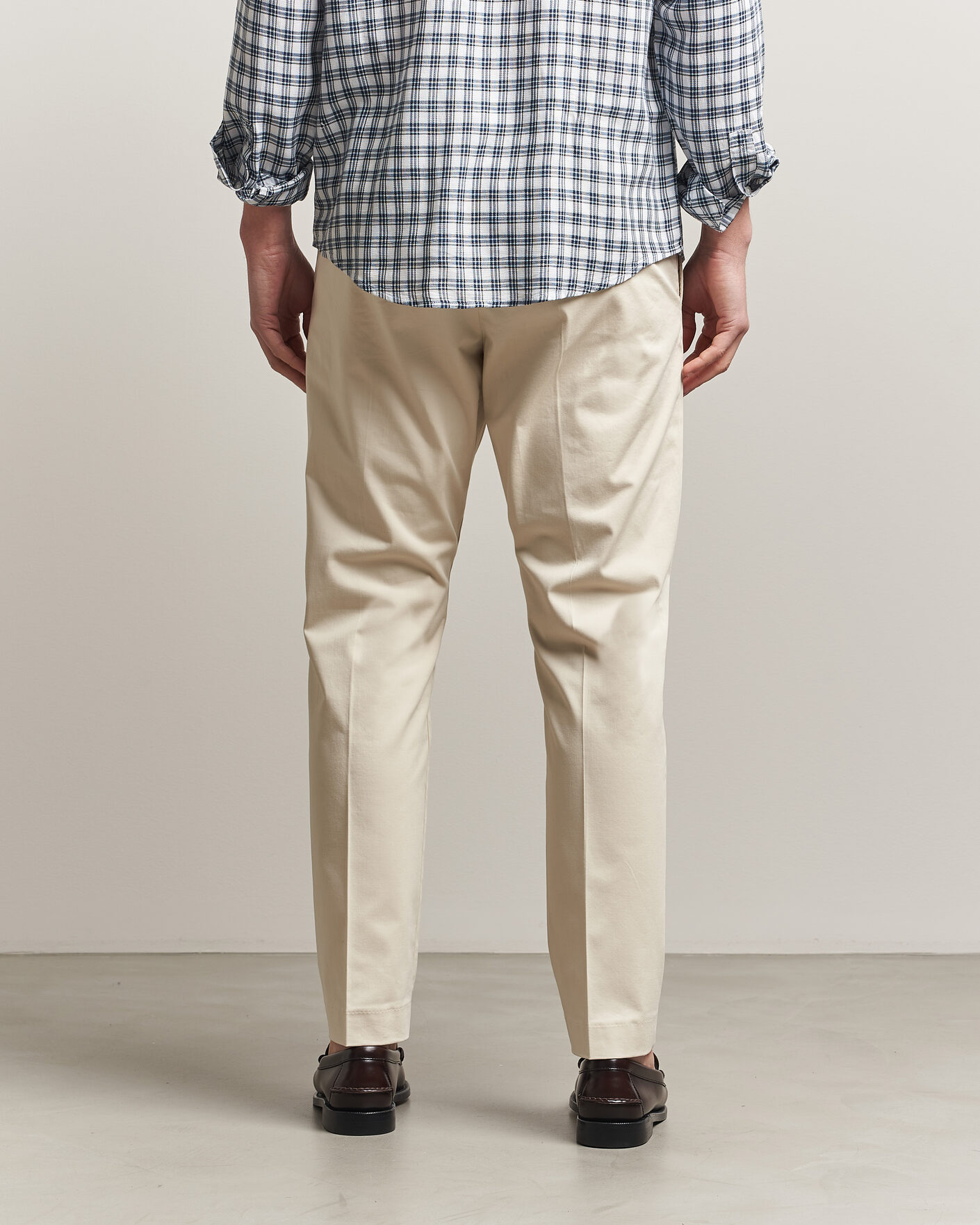 Men | Trousers | NN07 | Bill Pleated Trousers Ivory