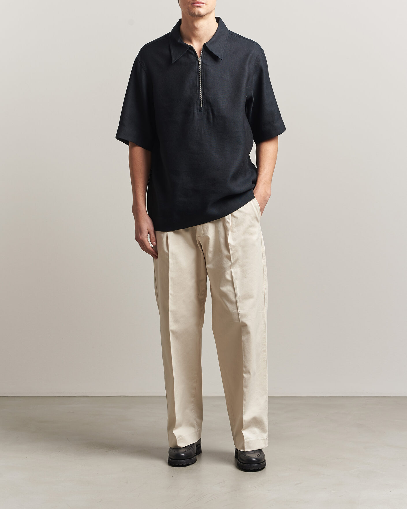 Men | Polo Shirts | NN07 | Bruno Linen/Viscose Half Zip Polo Black