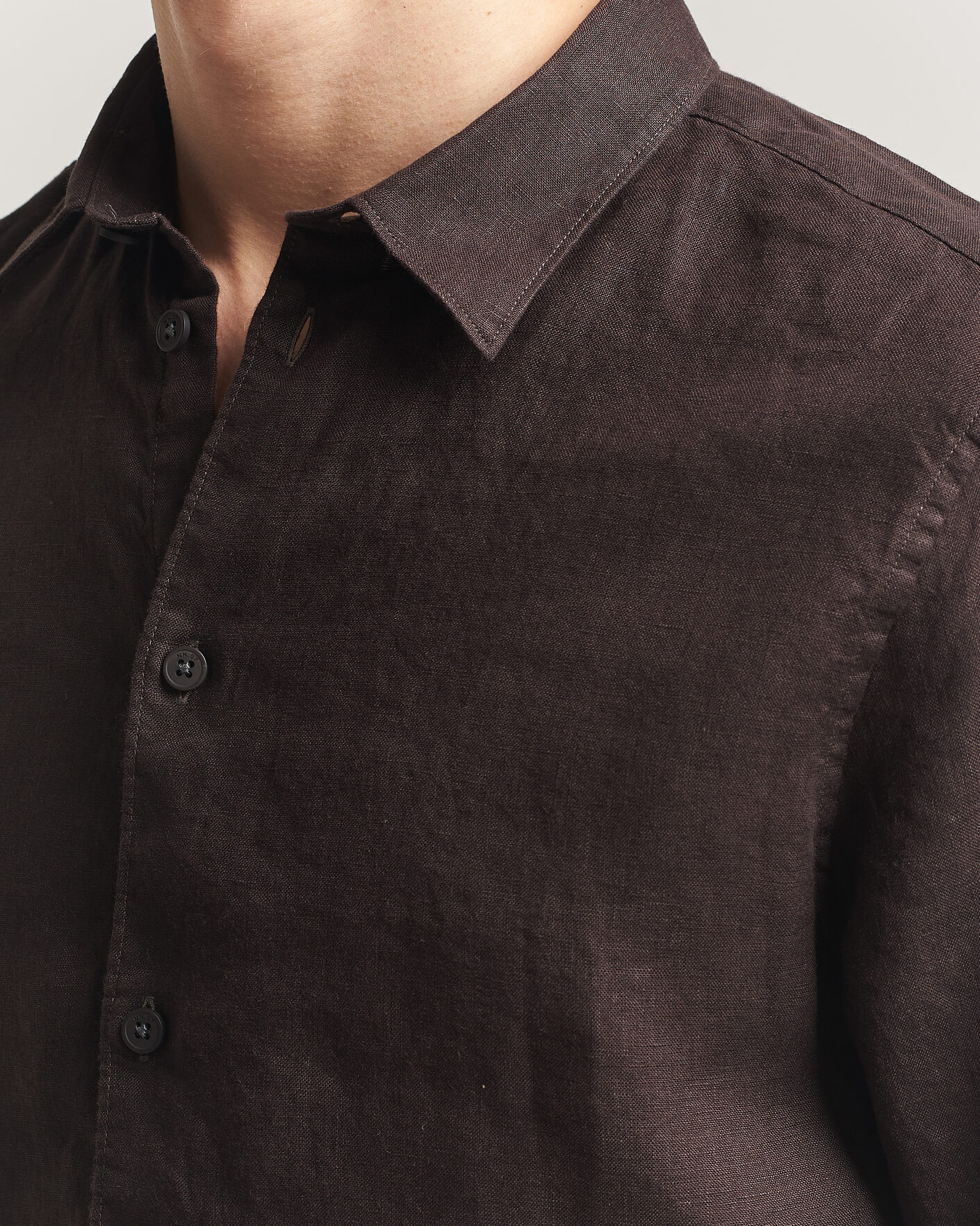 NN07 Enzo Linen Shirt Deep Truffle at CareOfCarl.com