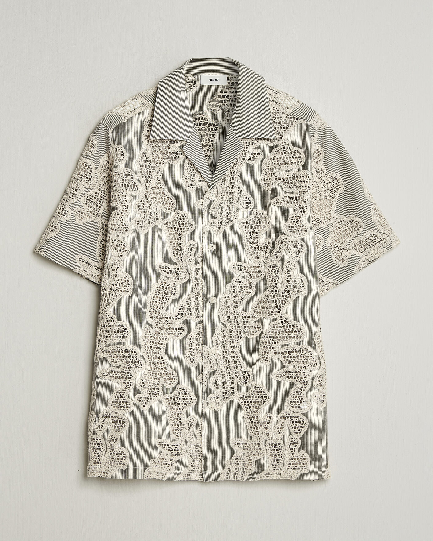 Men | Shirts | NN07 | Julio Flower Short Sleeve Shirt Deep Truffle