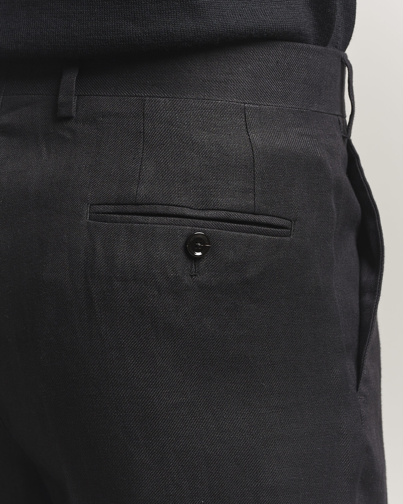 Men | Trousers | Lardini | Palu Straight Fit Linen Trousers Black