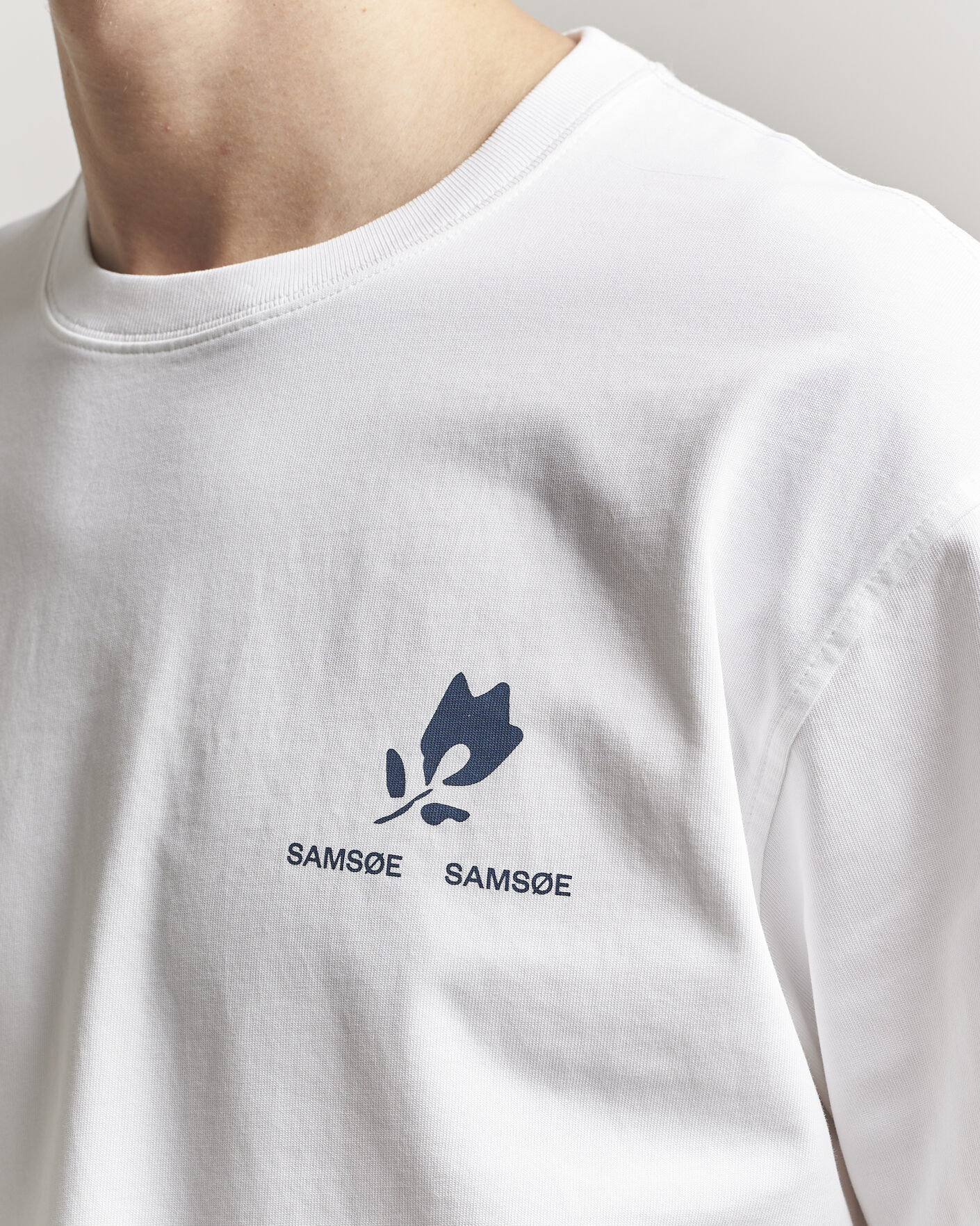 Men | T-Shirts | Samsøe Samsøe | Cohen Printed Crew Neck T-Shirt White