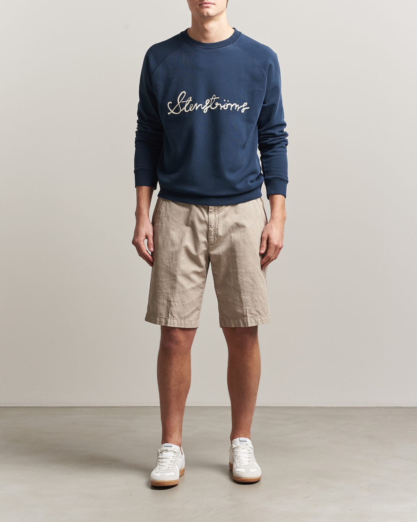 Men | Sweaters & Knitwear | Stenströms | Raglan Crew Logo Sweater Navy