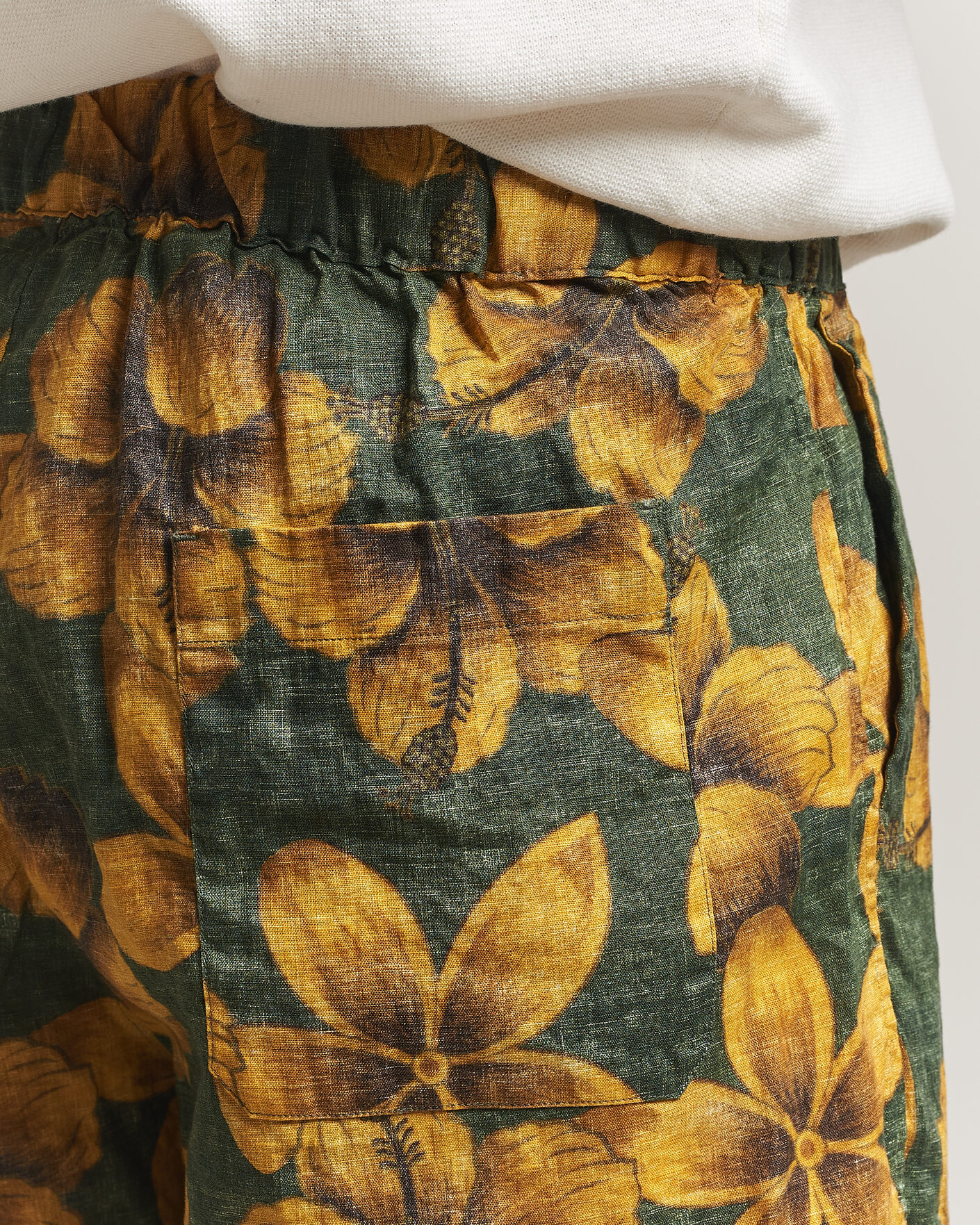 Men | Shorts | Stenströms | Flower Printed Linen Shorts Green