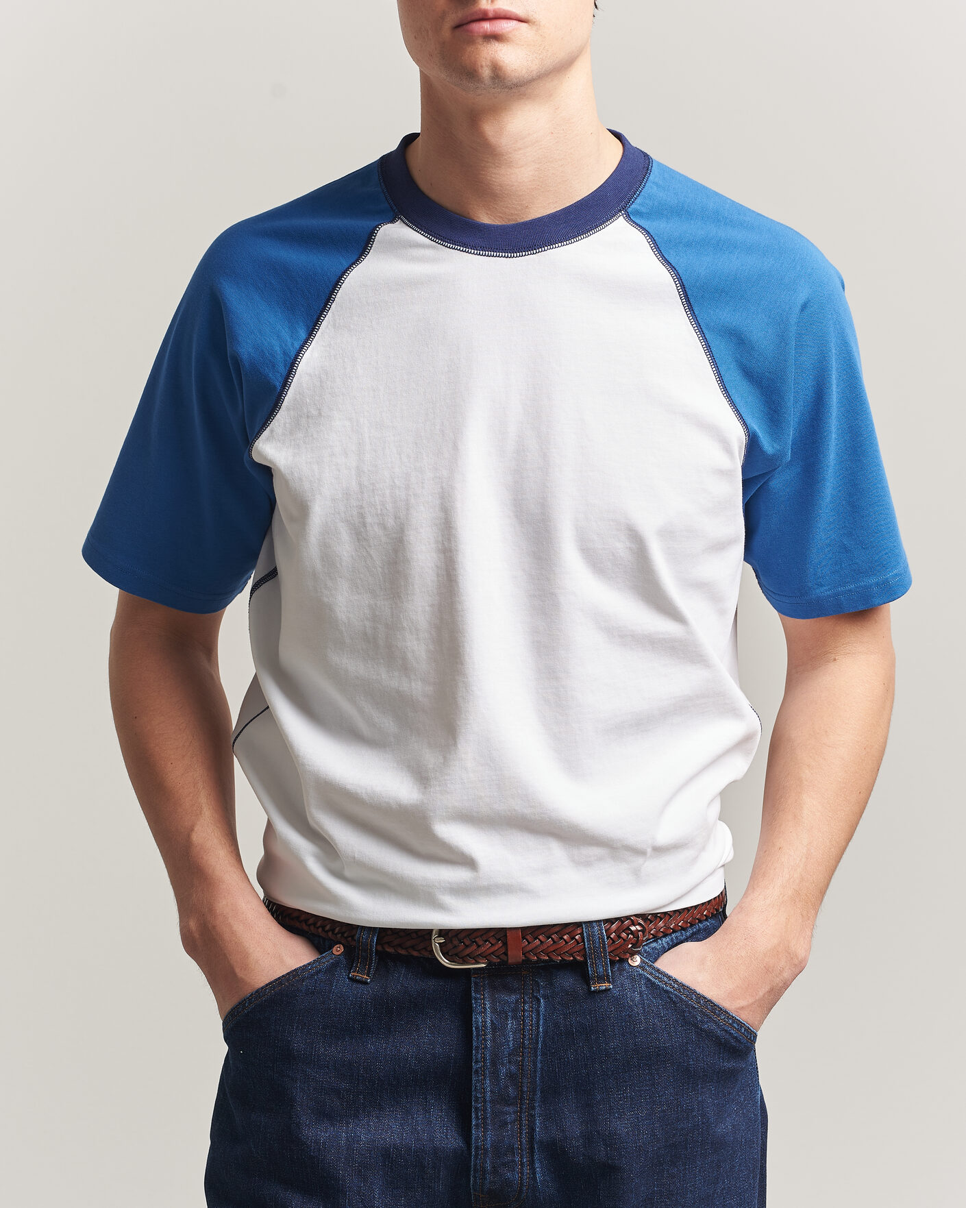 Men | T-Shirts | Drake's | Two Tone Raglan T-Shirt White/Blue
