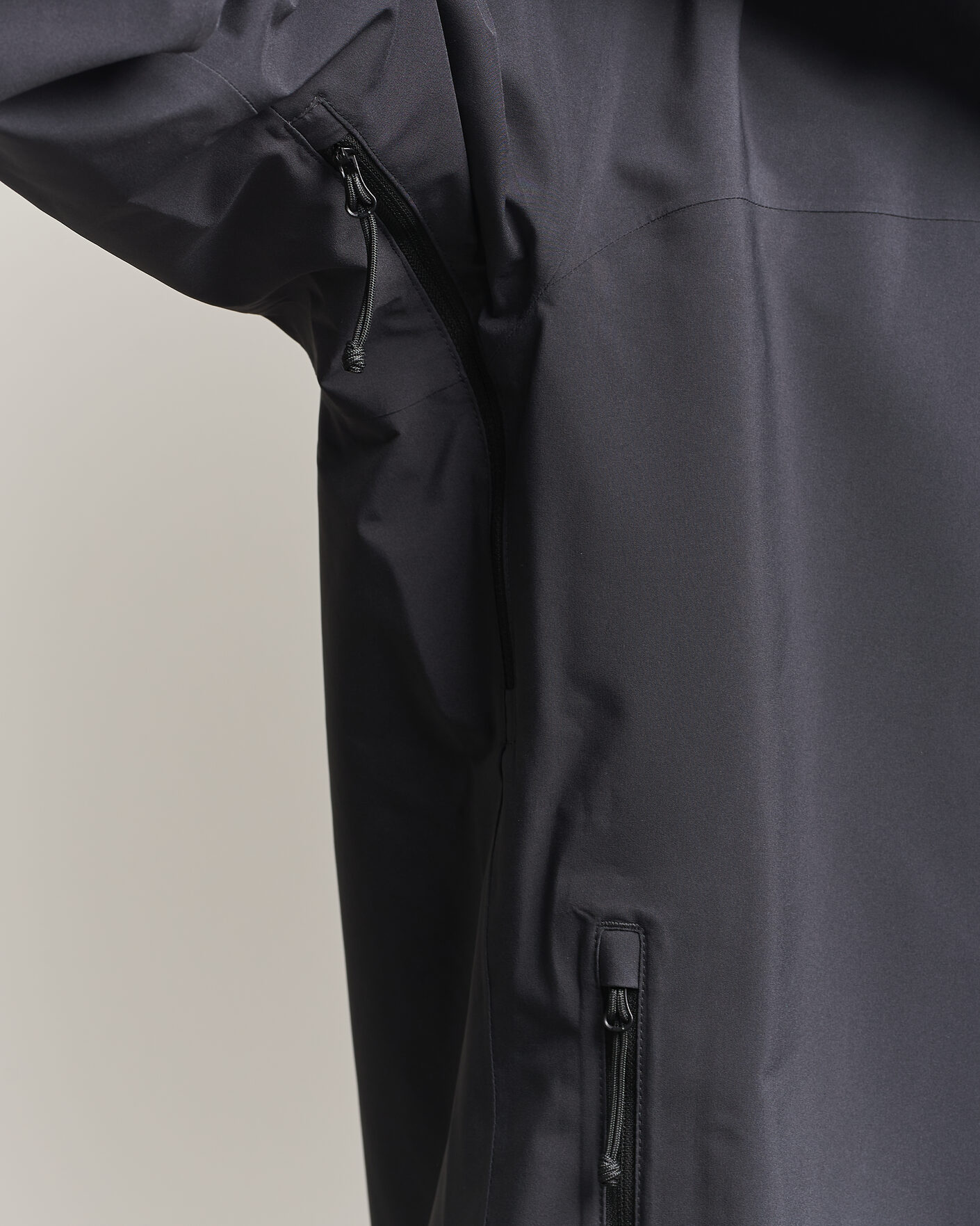 Men | Coats & Jackets | Haglöfs | Ozka Proof Jacket True Black