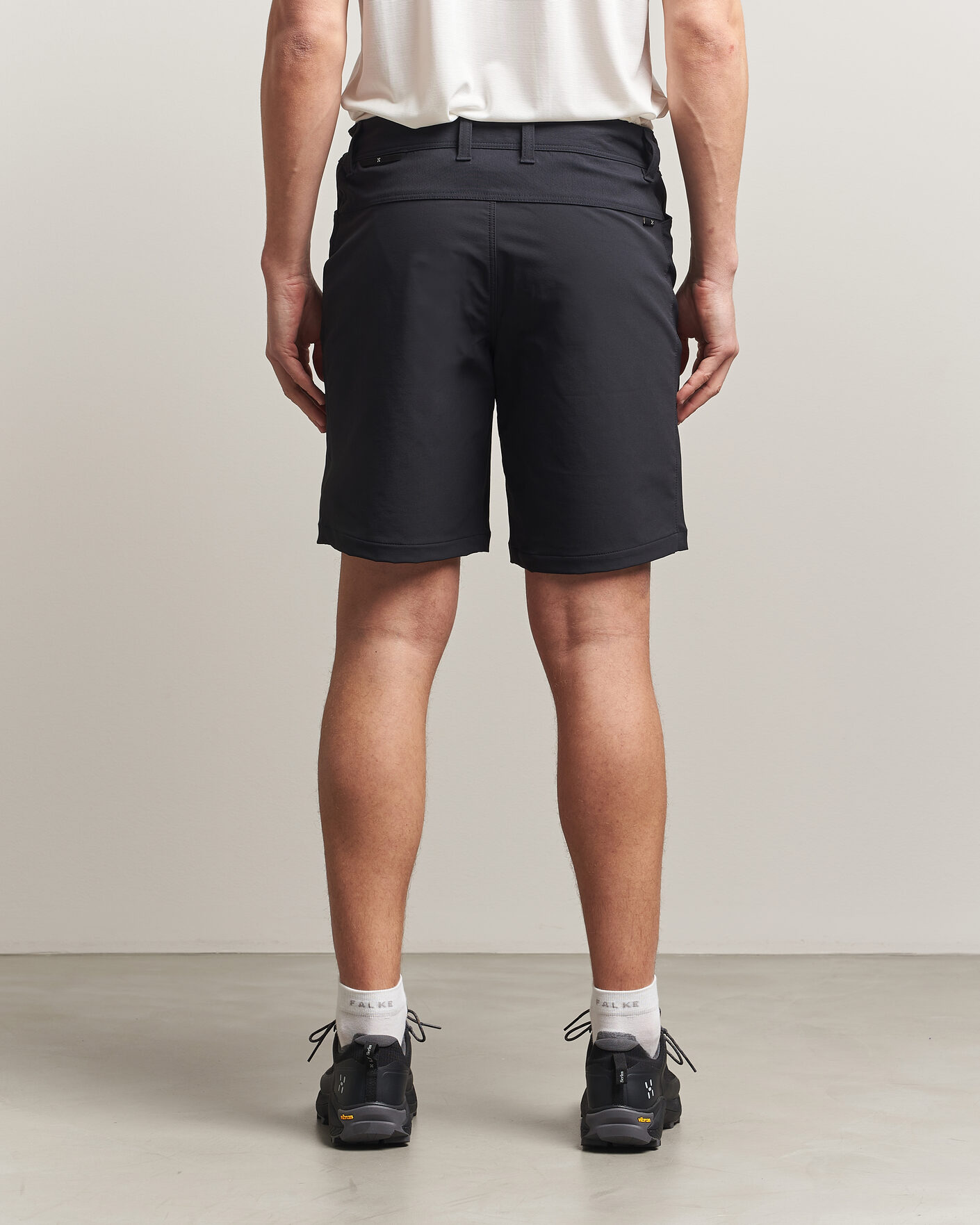 Men | Shorts | Haglöfs | Alert Mid Shorts True Black