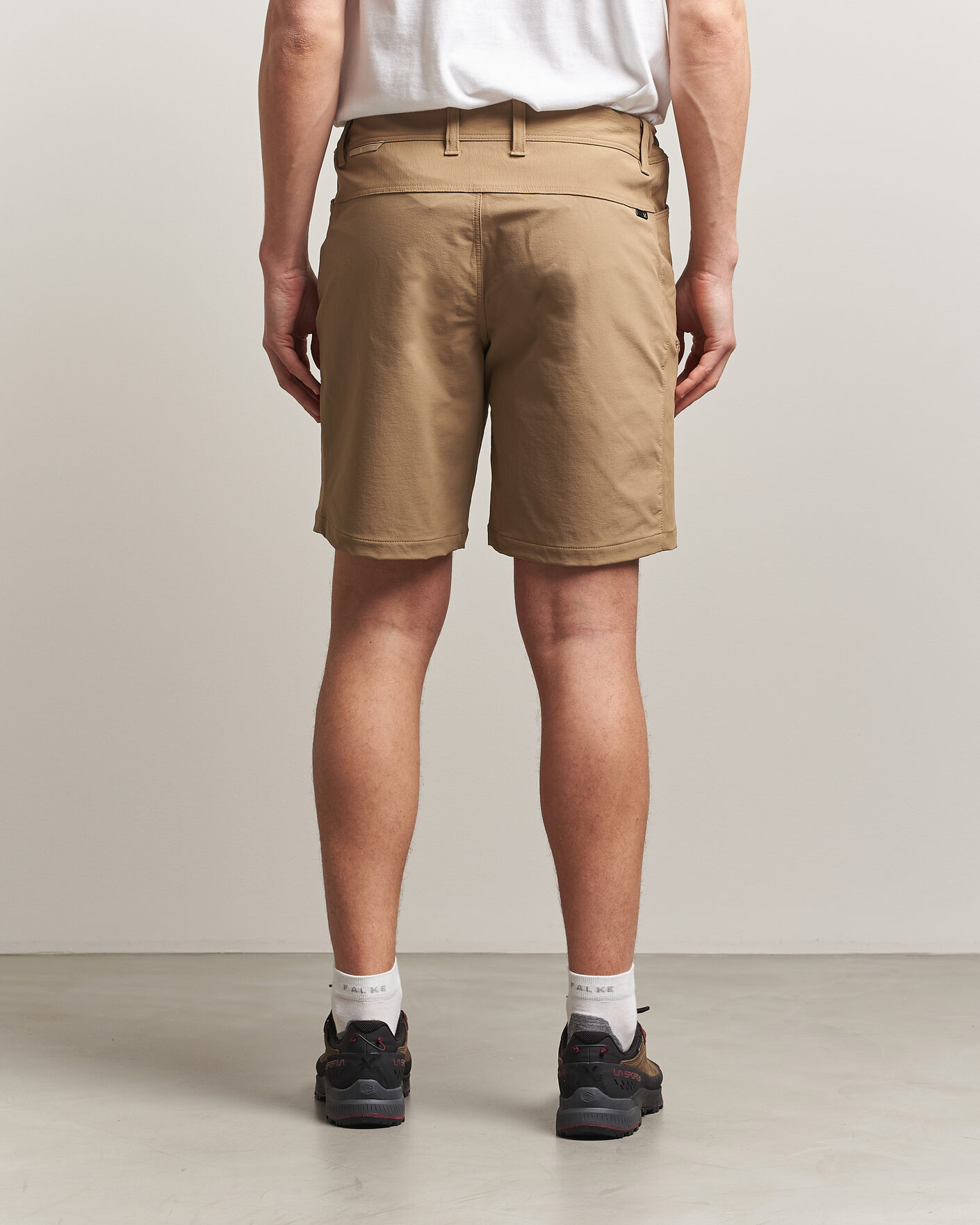 Men | Shorts | Haglöfs | Alert Mid Shorts Oak Brown