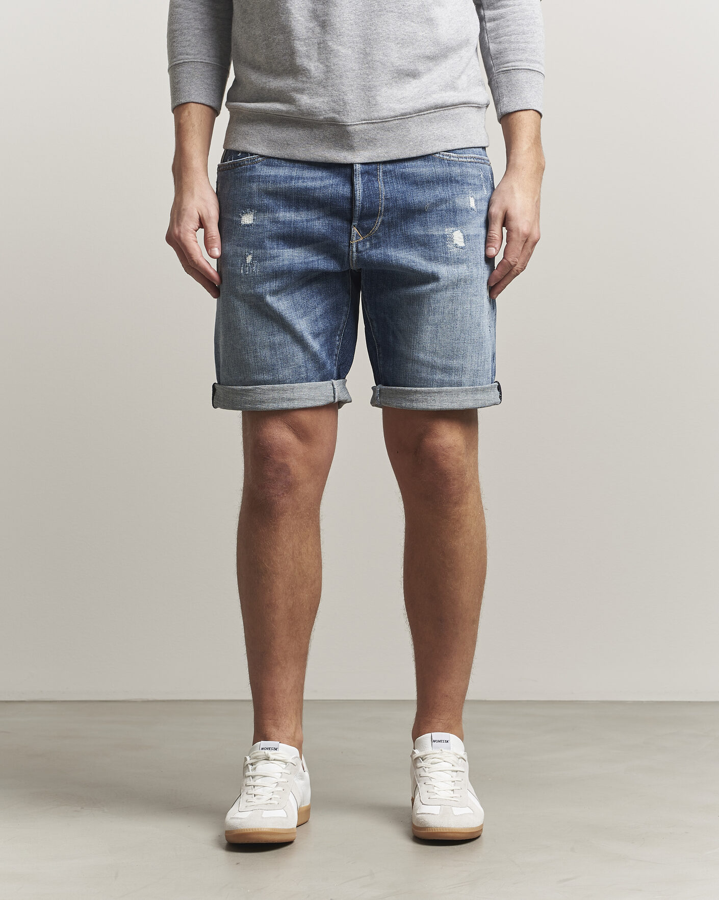 Men | Shorts | Replay | RBJ981 Shredded Denim Shorts Medium Blue