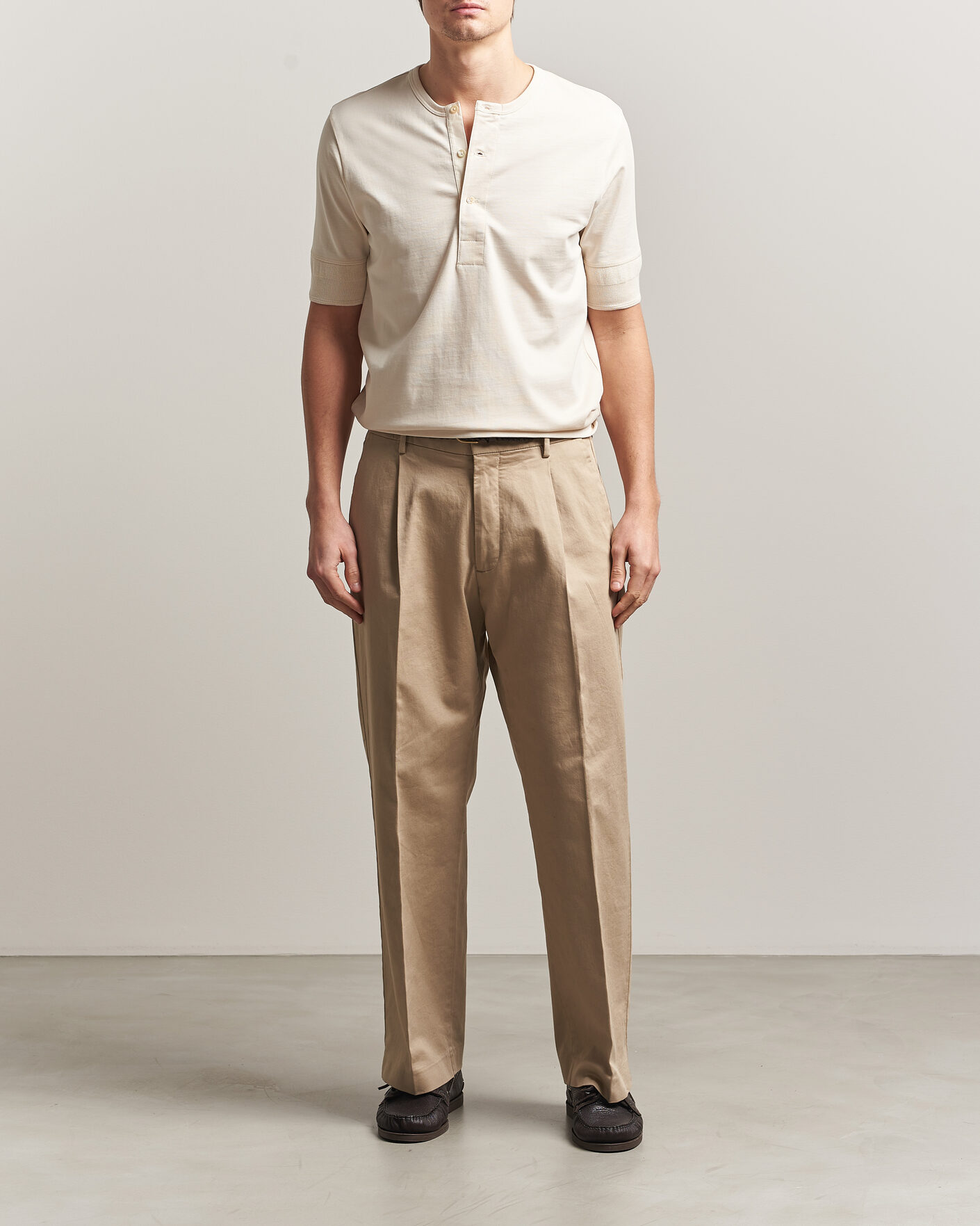 Men | T-Shirts | Merz b. Schwanen | Classic Organic Cotton Short Sleeve Henley Nature