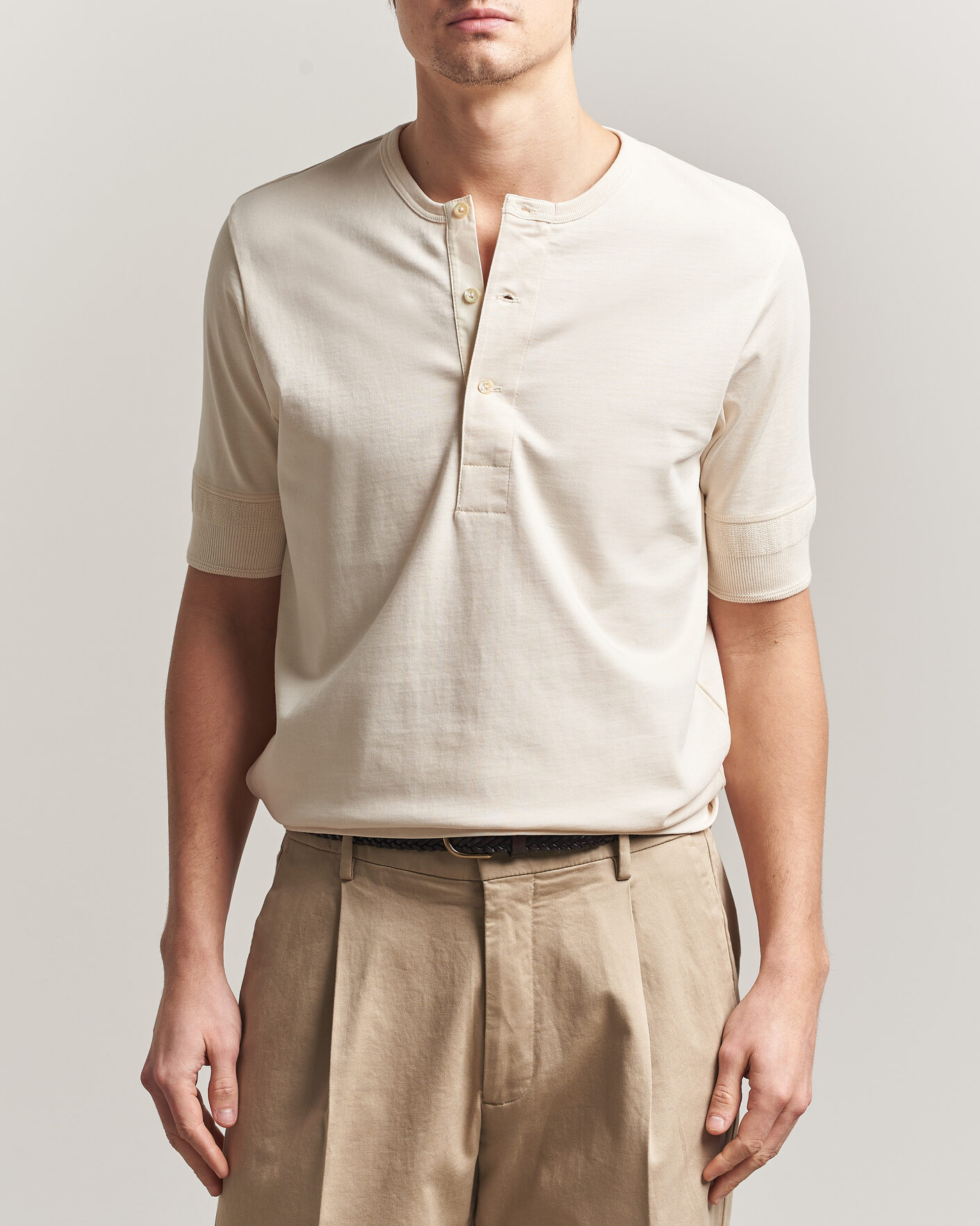 Men | T-Shirts | Merz b. Schwanen | Classic Organic Cotton Short Sleeve Henley Nature
