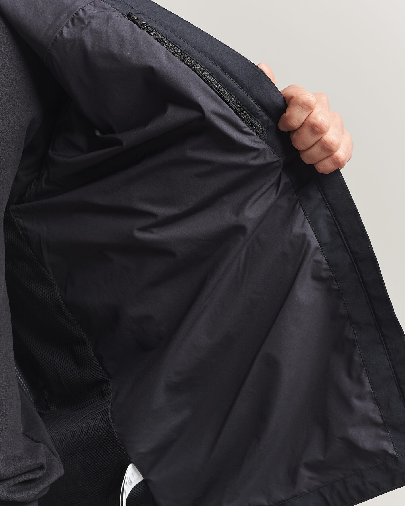 Men | Coats & Jackets | Peak Performance | Quest Jacket Black