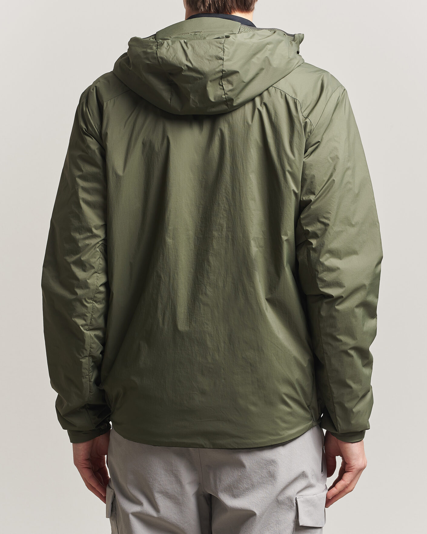 Men | Coats & Jackets | Peak Performance | Freelight Reversible Hooded Jacket Pine Needle