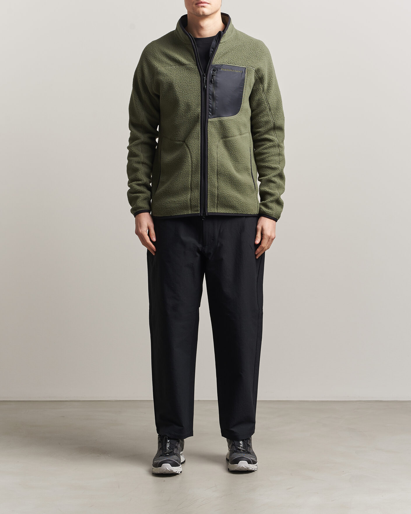 Men | Sweaters & Knitwear | Peak Performance | Nature Rush Pile Full Zip Pine Needle