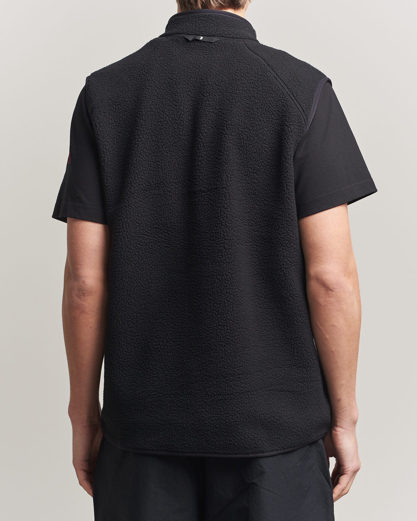 Men | Gilets | Peak Performance | Nature Rush Pile Vest Black