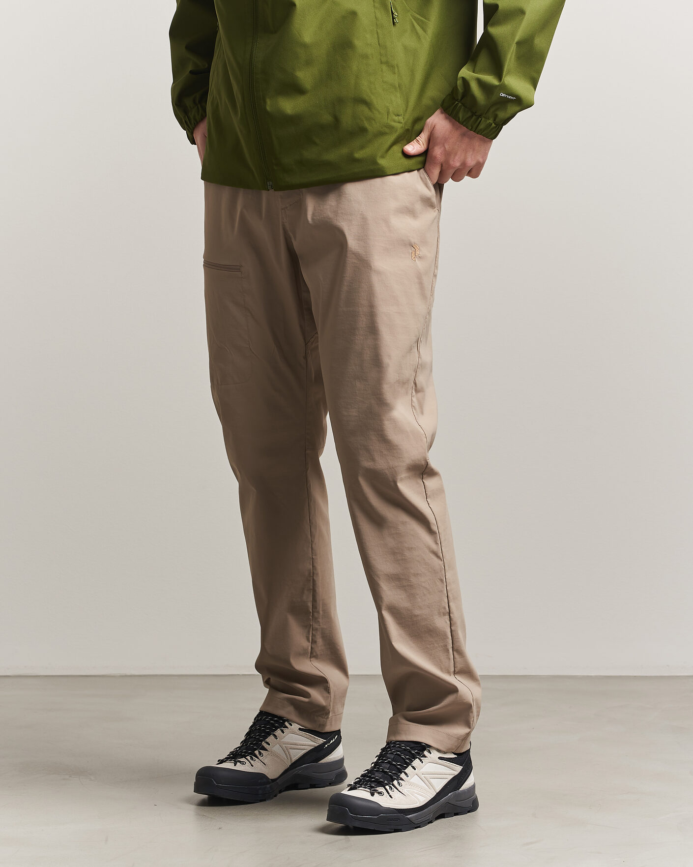 Men | Trousers | Peak Performance | Iconiq Pants Avid Beige