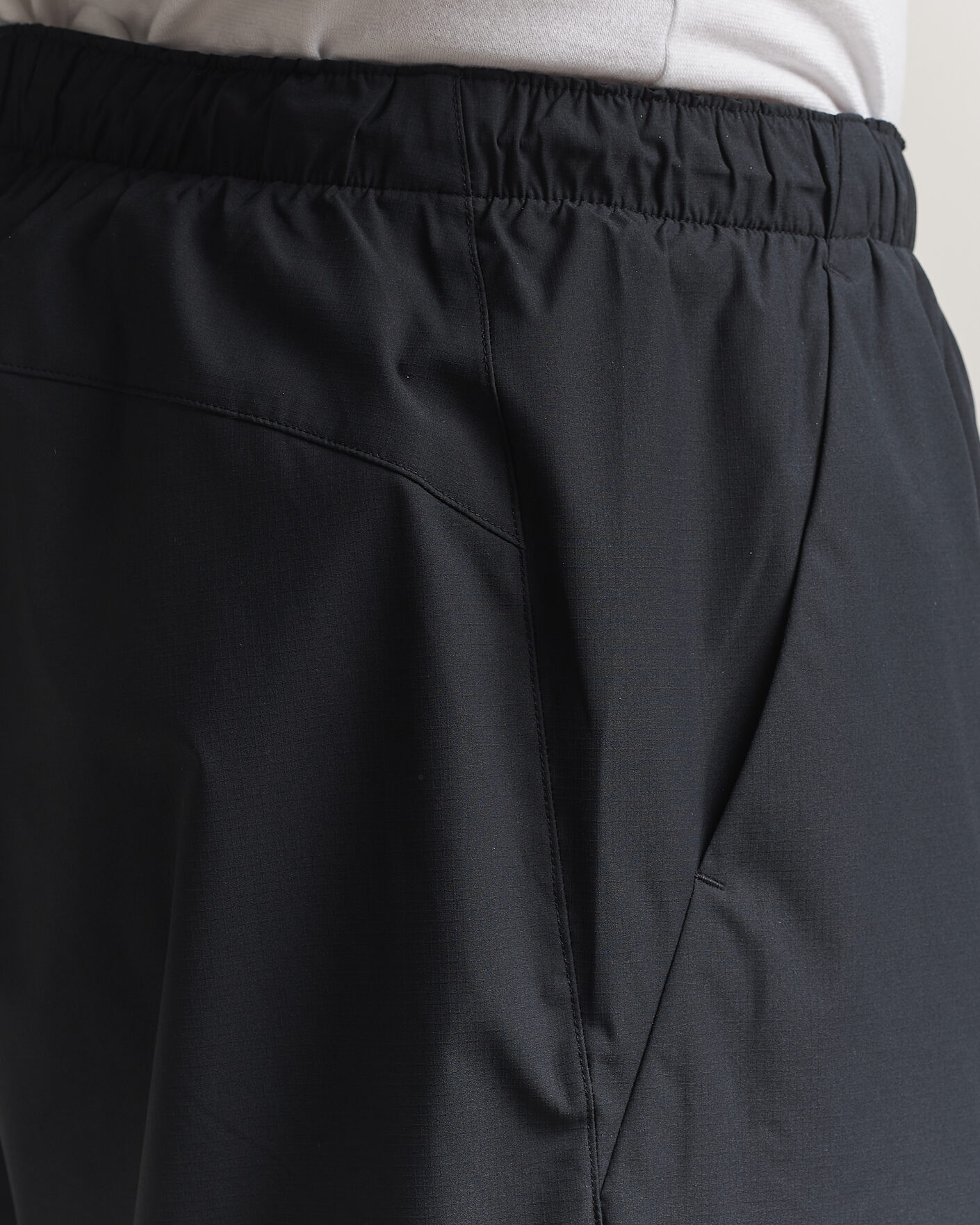 Men | Trousers | Peak Performance | Outdoor Cargo Pants Black