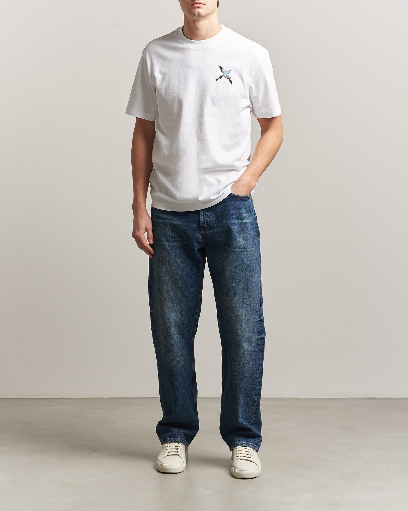 Men | T-Shirts | Axel Arigato | Micro Bee Bird T-Shirt White