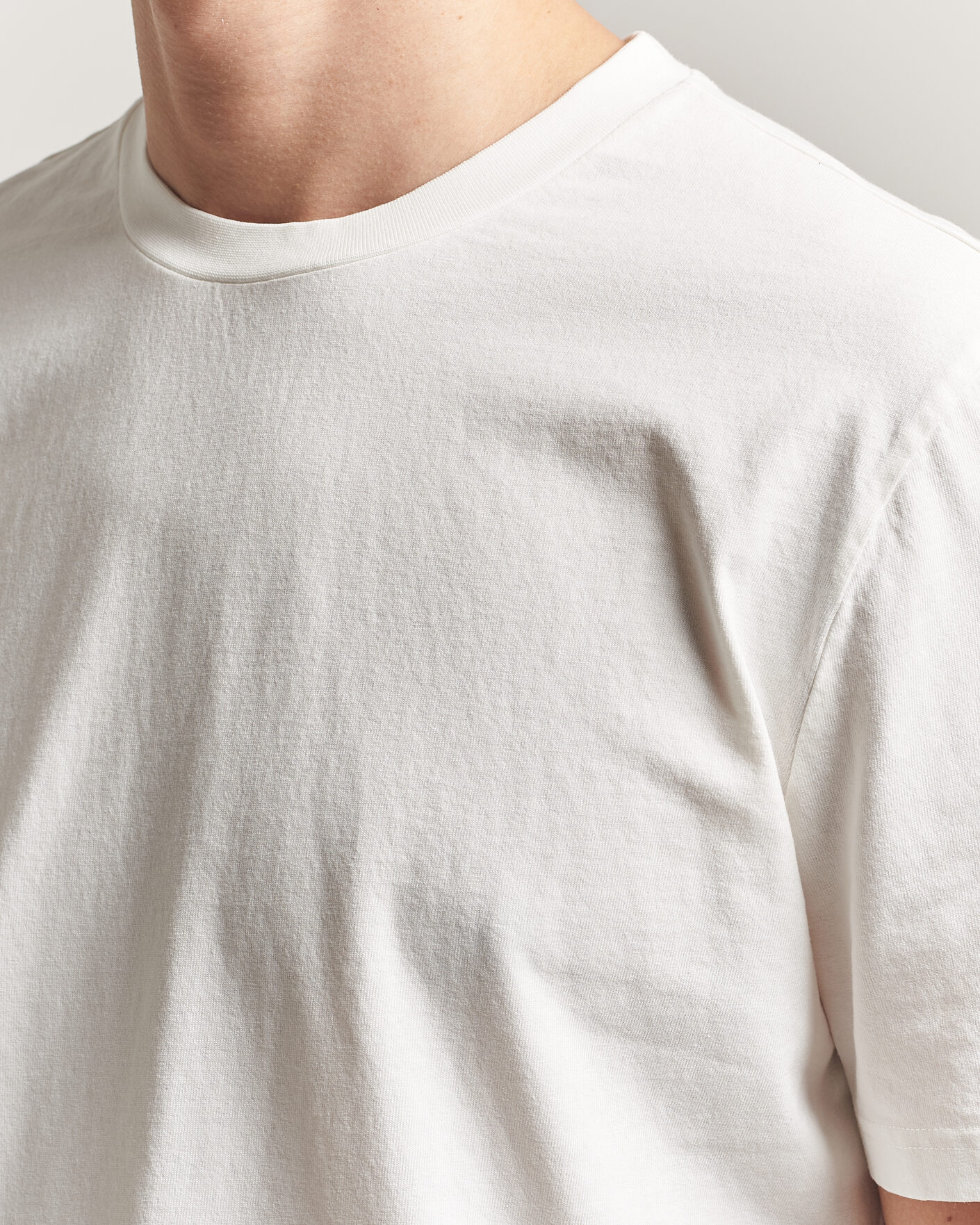 Men | T-Shirts | A.P.C. | Printed Crew Neck T-Shirt Off White