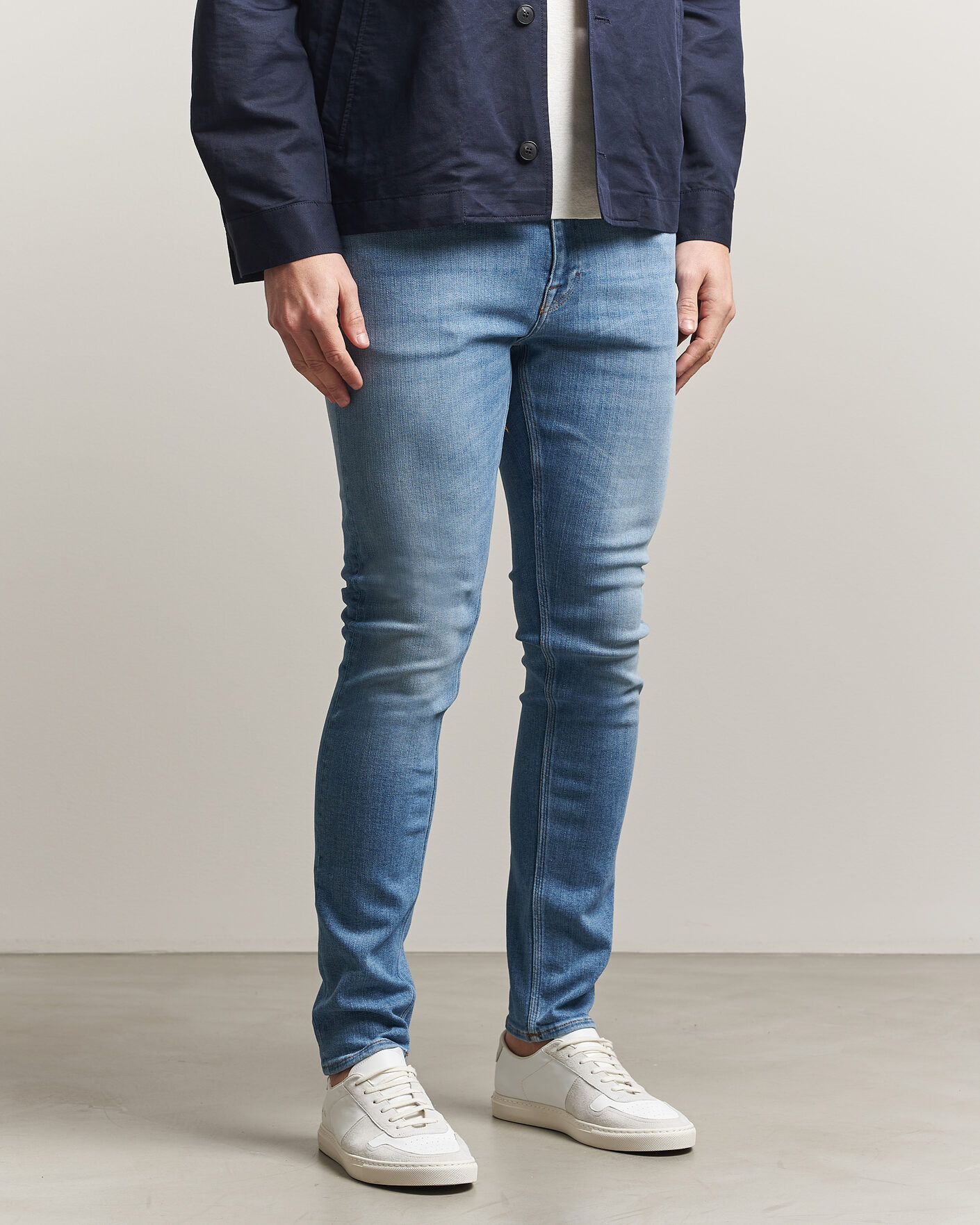 Men | Trousers | Tiger of Sweden | Evolve Jeans Light Blue