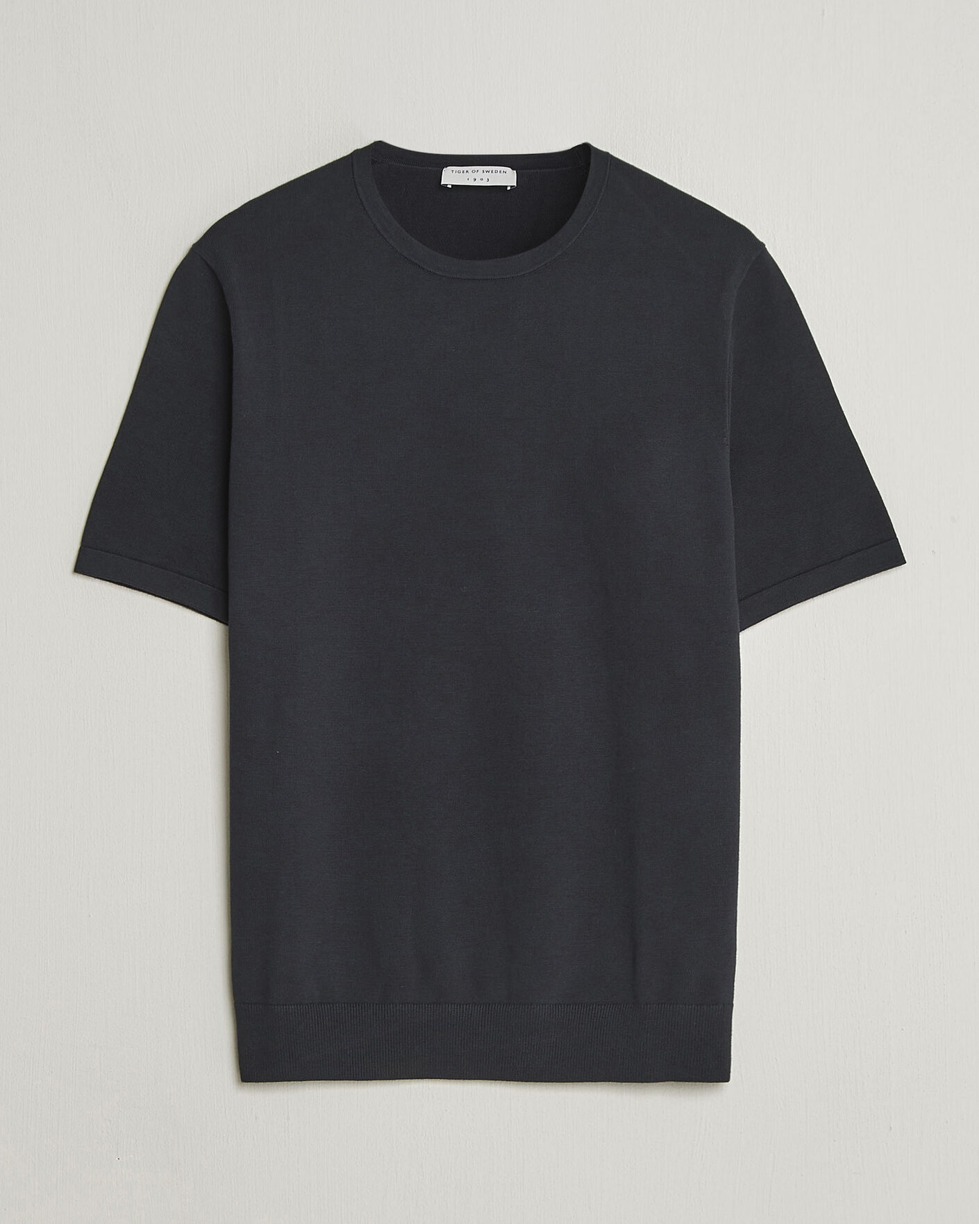 Men | T-Shirts | Tiger of Sweden | Connor Cotton Knitted T-Shirt Light Ink