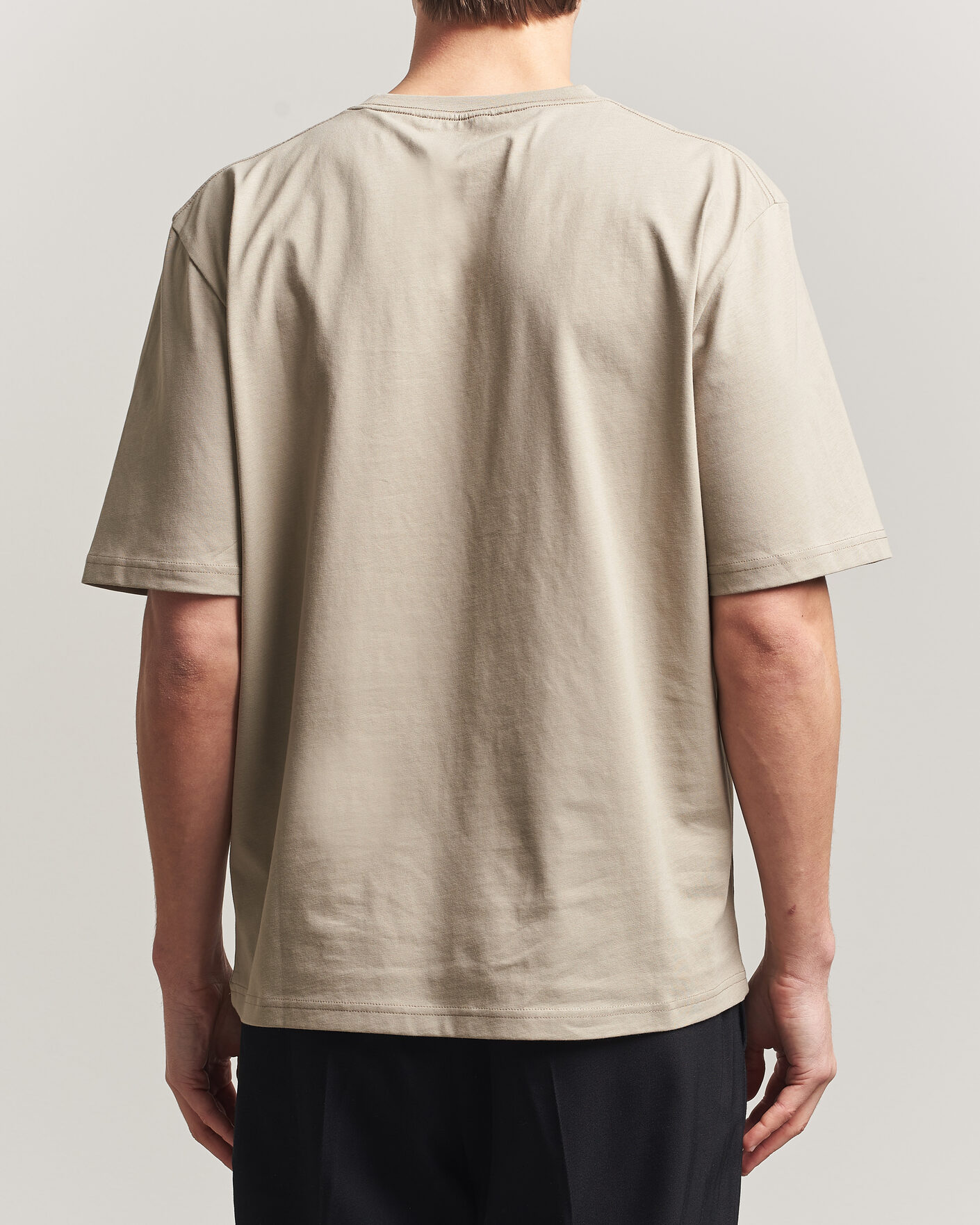 Men | T-Shirts | Tiger of Sweden | Pro Logo Crew Neck T-Shirt Artichoke Grey