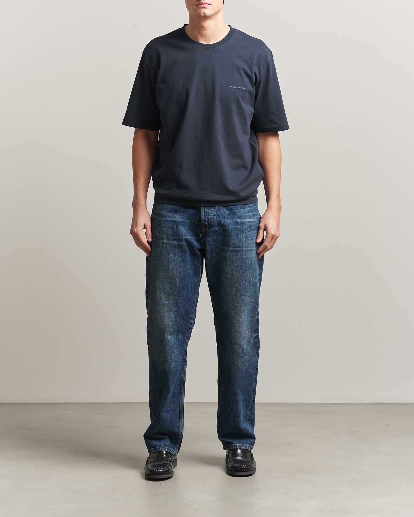 Men | T-Shirts | Tiger of Sweden | Pro Logo Crew Neck T-Shirt Light Ink