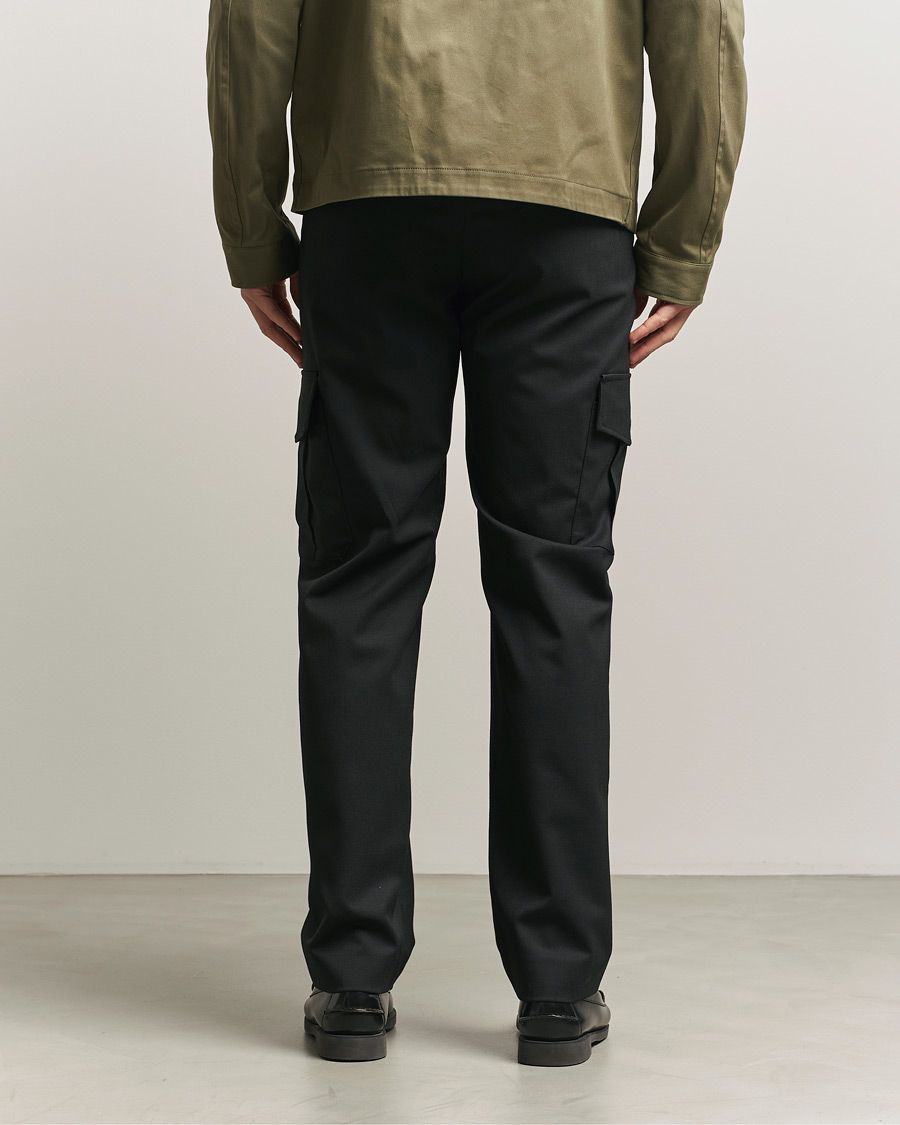 Men | Trousers | Tiger of Sweden | Mend Technical Cargo Trousers Black