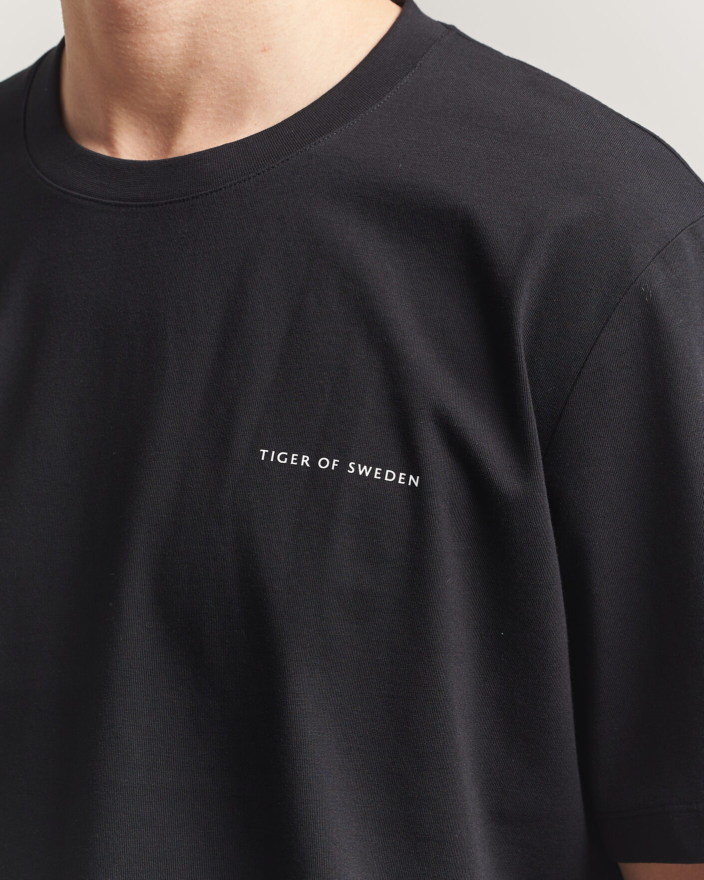 Men | T-Shirts | Tiger of Sweden | Pro Cotton Logo T-Shirt Black