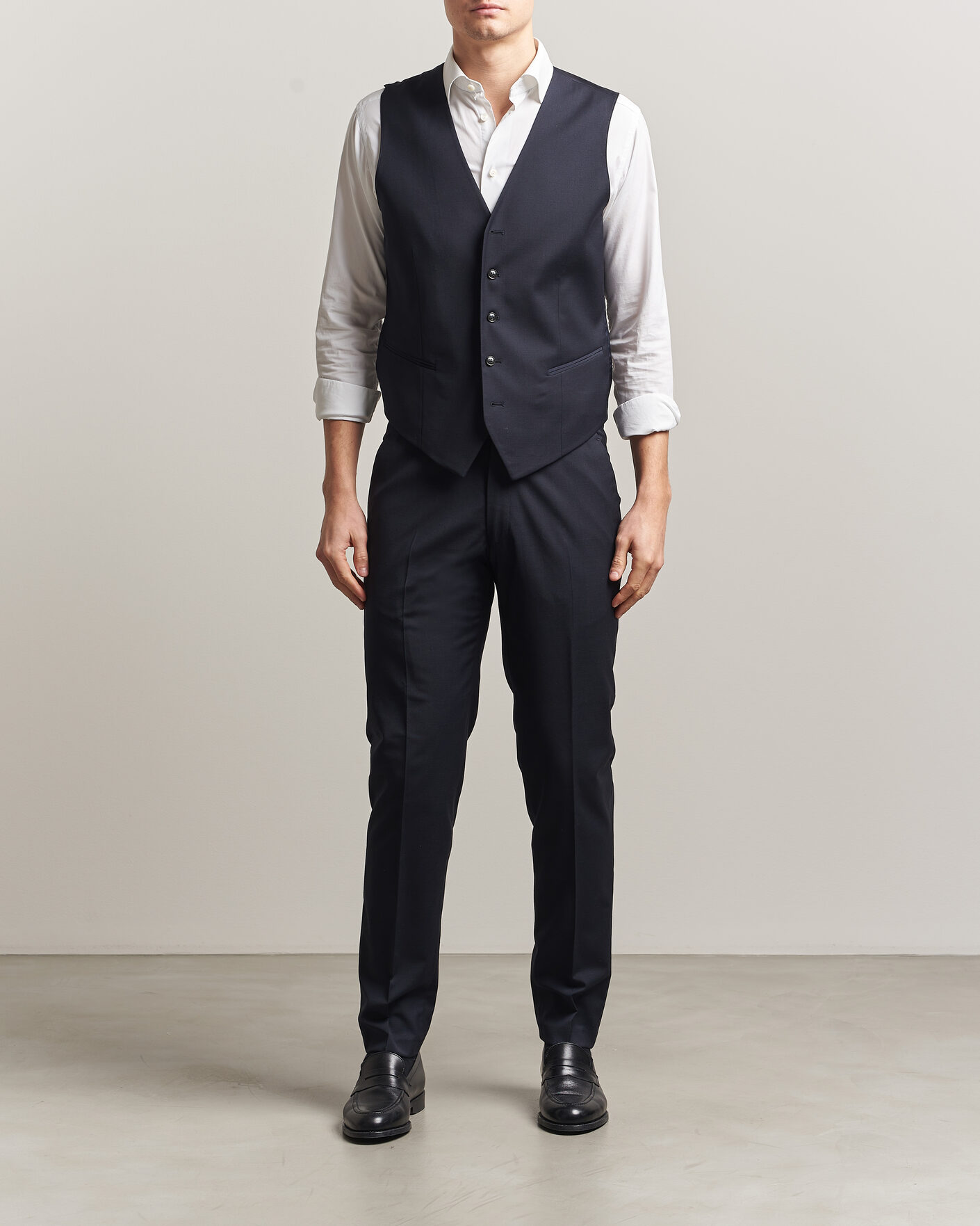 Men | Gilets | Tiger of Sweden | Winston Wool Travel Waistcoat Dark Ink