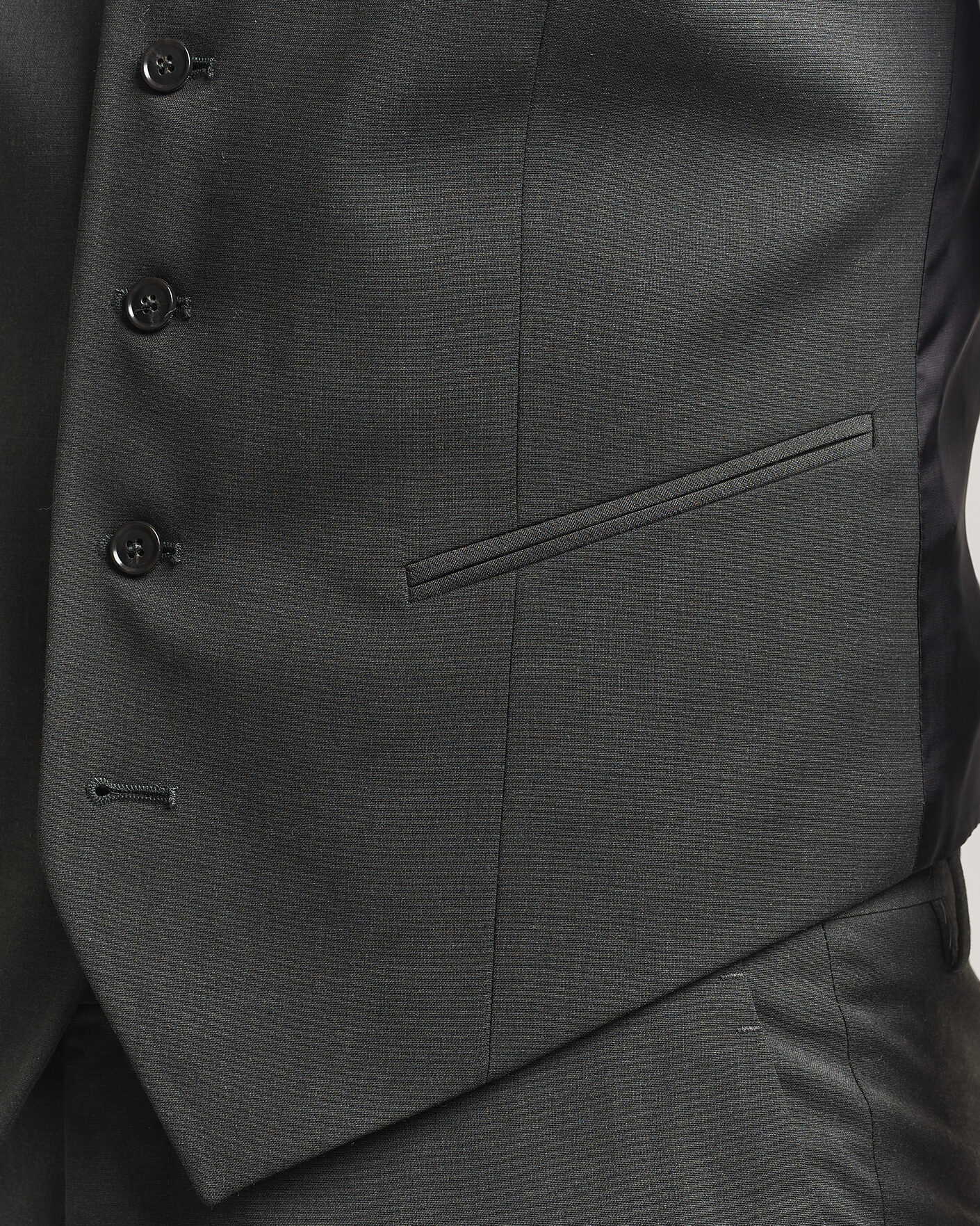 Men | Blazers | Tiger of Sweden | Wayde Wool Travel Waistcoat Olive Extreme