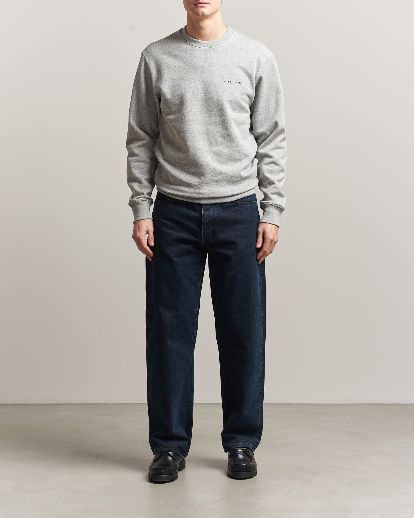 Men | Sweaters & Knitwear | Tiger of Sweden | Emerson Crew Neck Sweatshirt Grey Melange