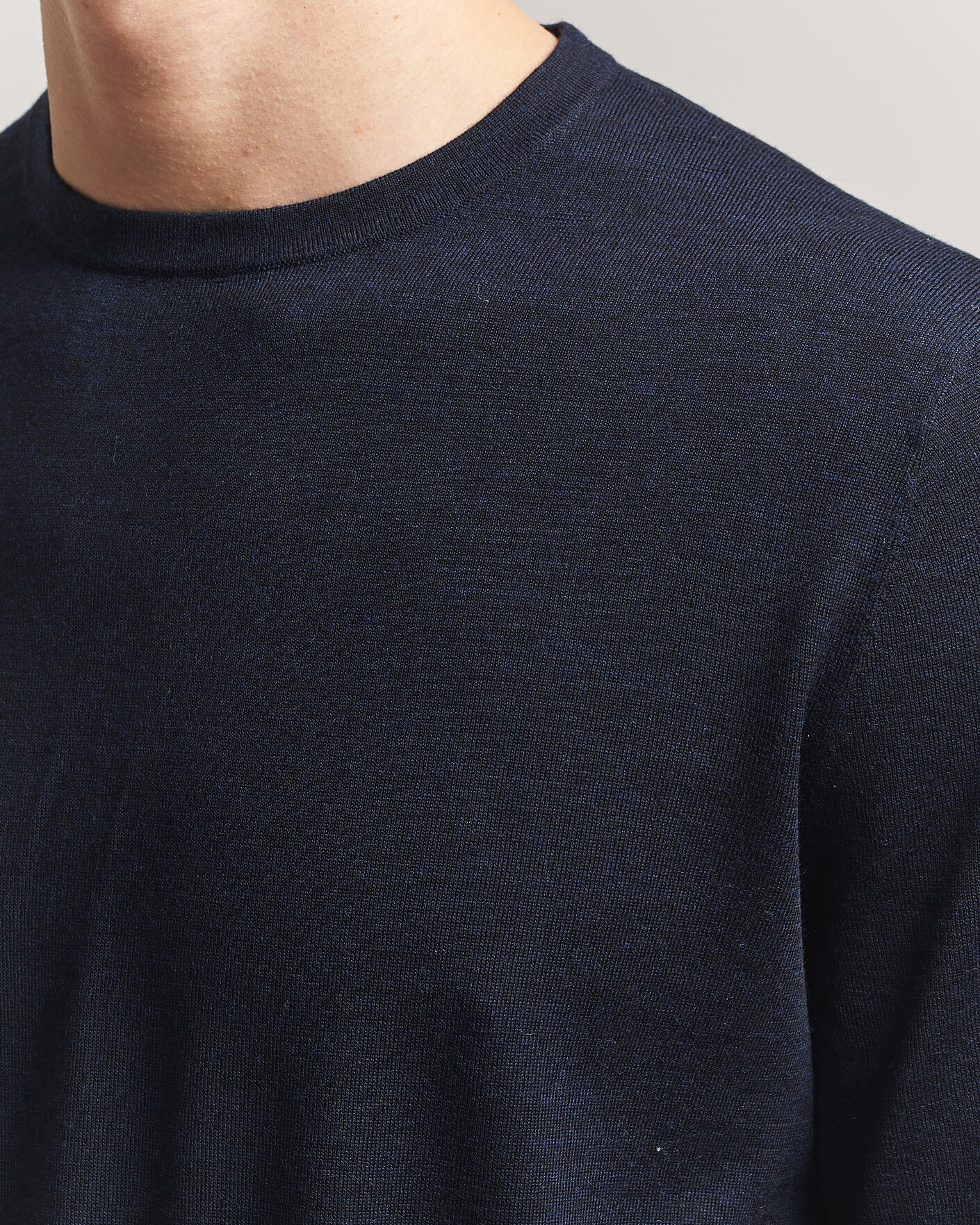 Men | T-Shirts | Tiger of Sweden | Connor Knitted Crew Neck T-Shirt Light Ink