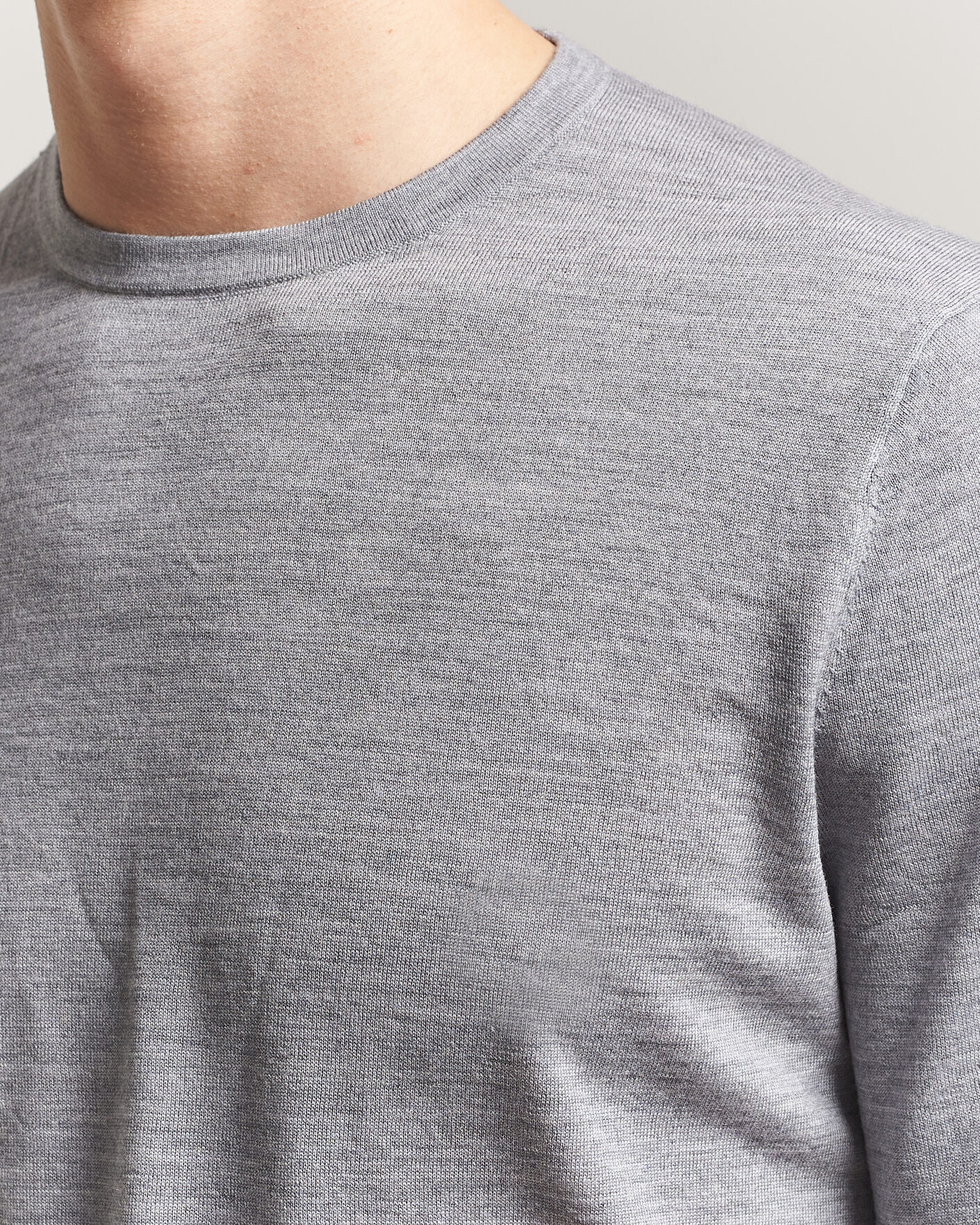 Men | T-Shirts | Tiger of Sweden | Connor Knitted Crew Neck T-Shirt Grey Melange