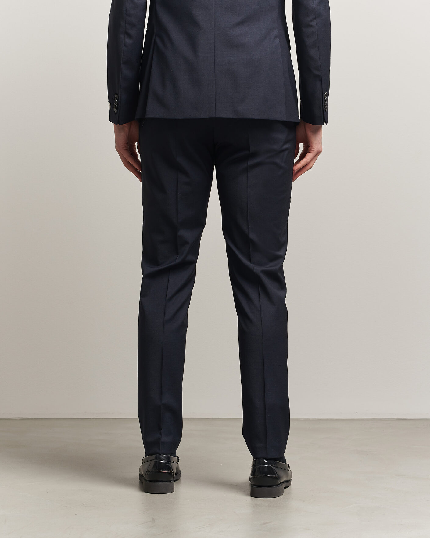 Men | Trousers | Tiger of Sweden | Tenuta Wool Travel Suit Trousers Dark Ink