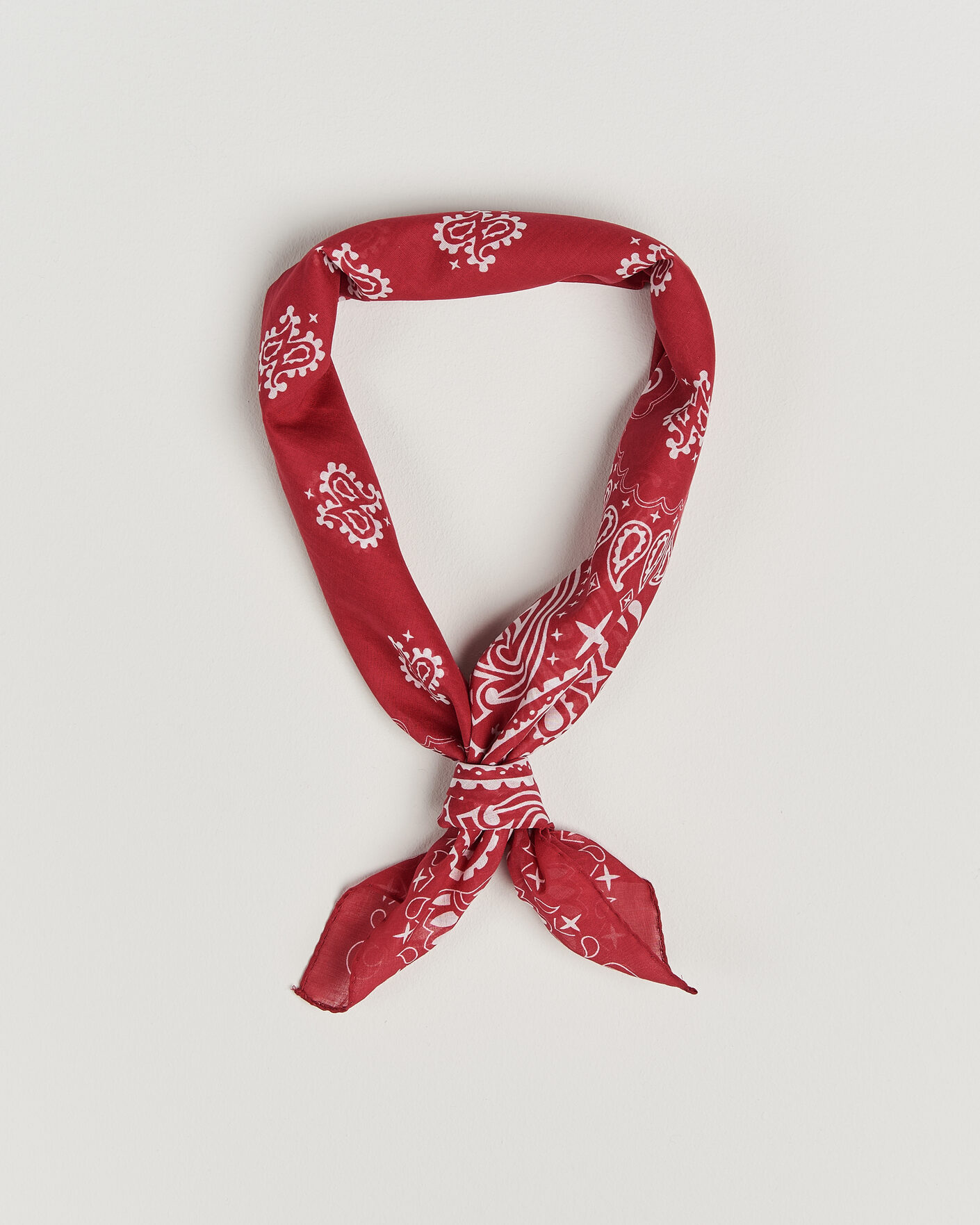 Men | Amanda Christensen Cotton Voilé Paisley Bandana Red | Amanda Christensen | Cotton Voilé Paisley Bandana Red