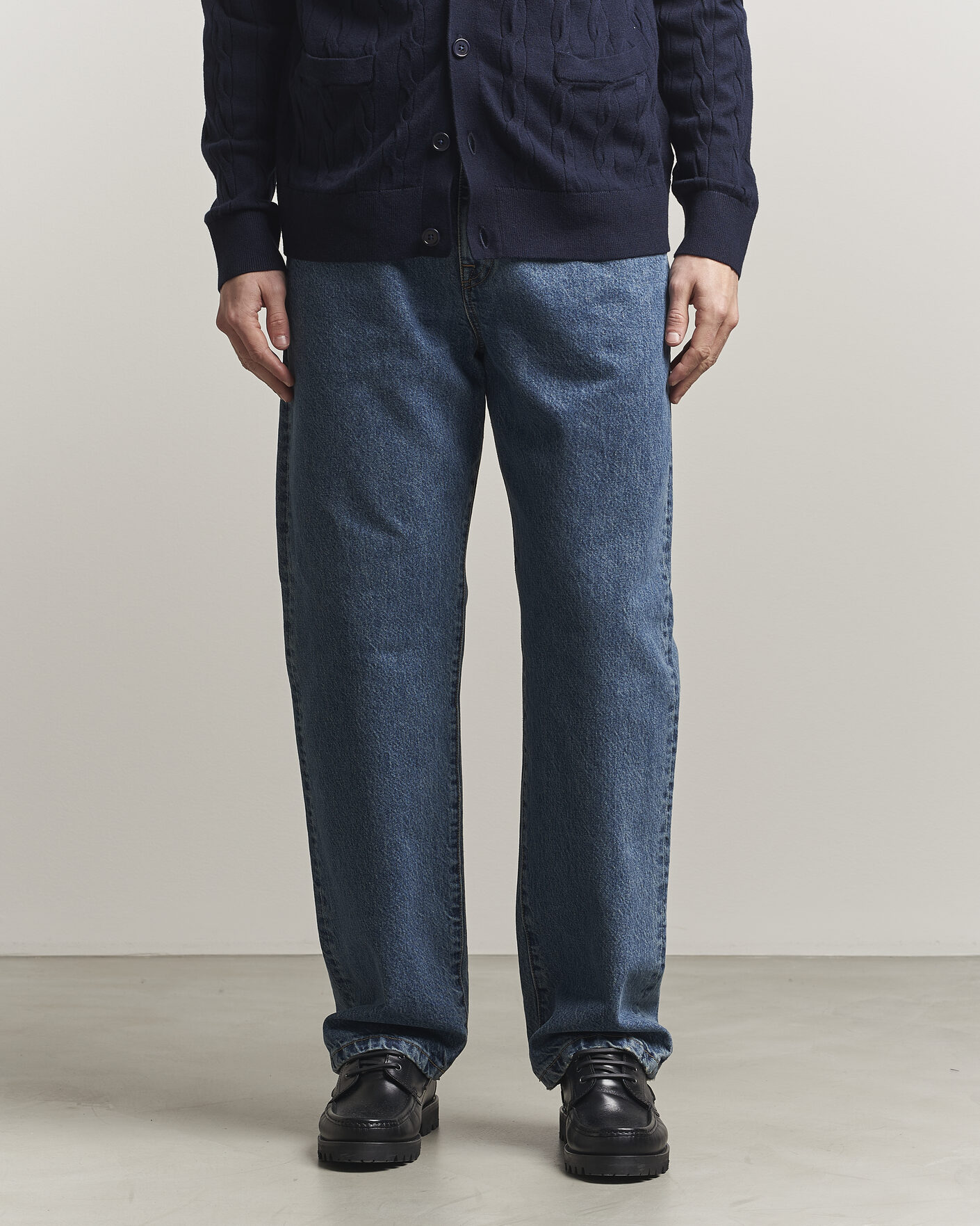 Men | Jeans | Filippa K | Workwear Jeans Washed Mid Blue