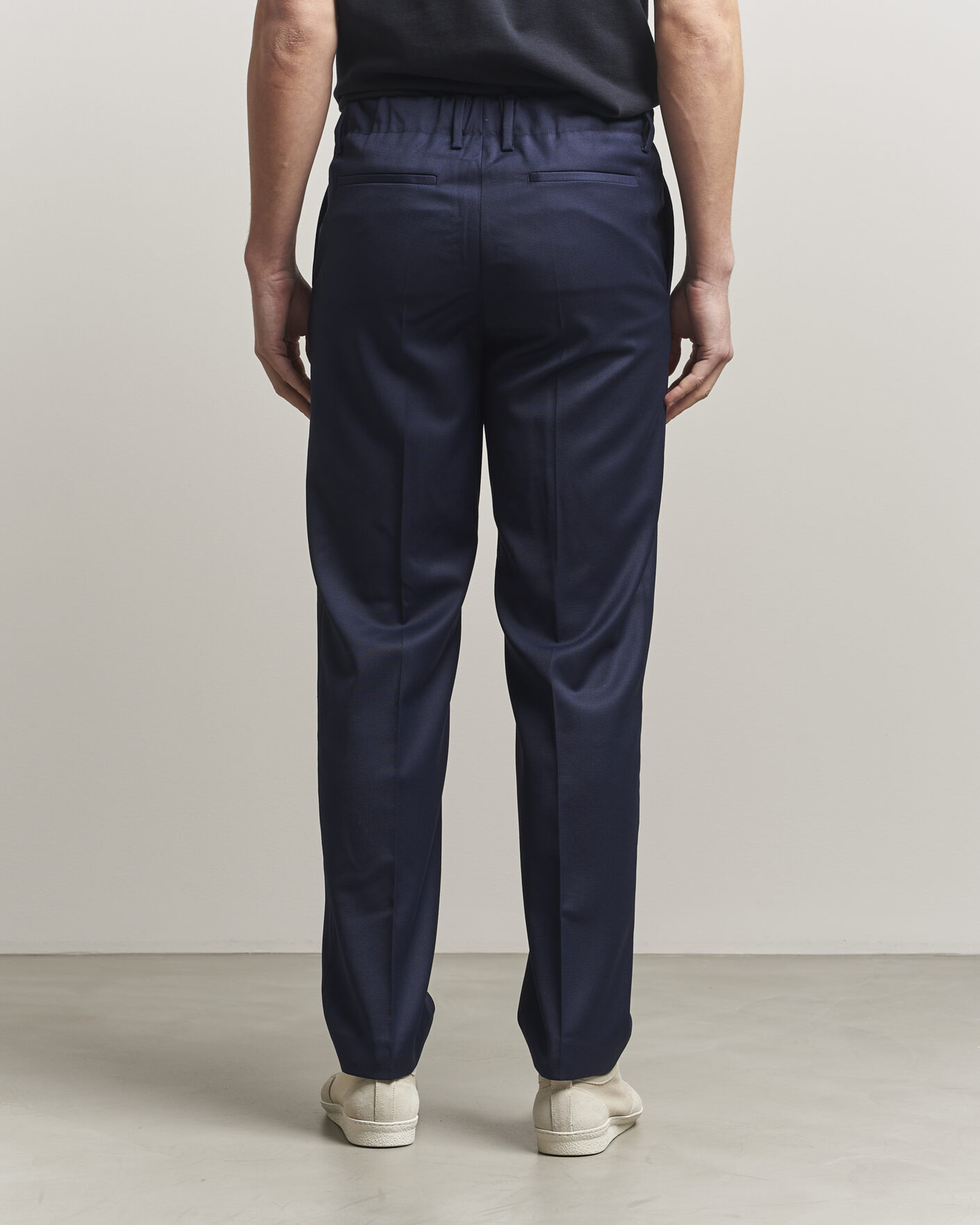 Men | Trousers | Filippa K | Troy Tailored Drawstring Trousers Ink Navy