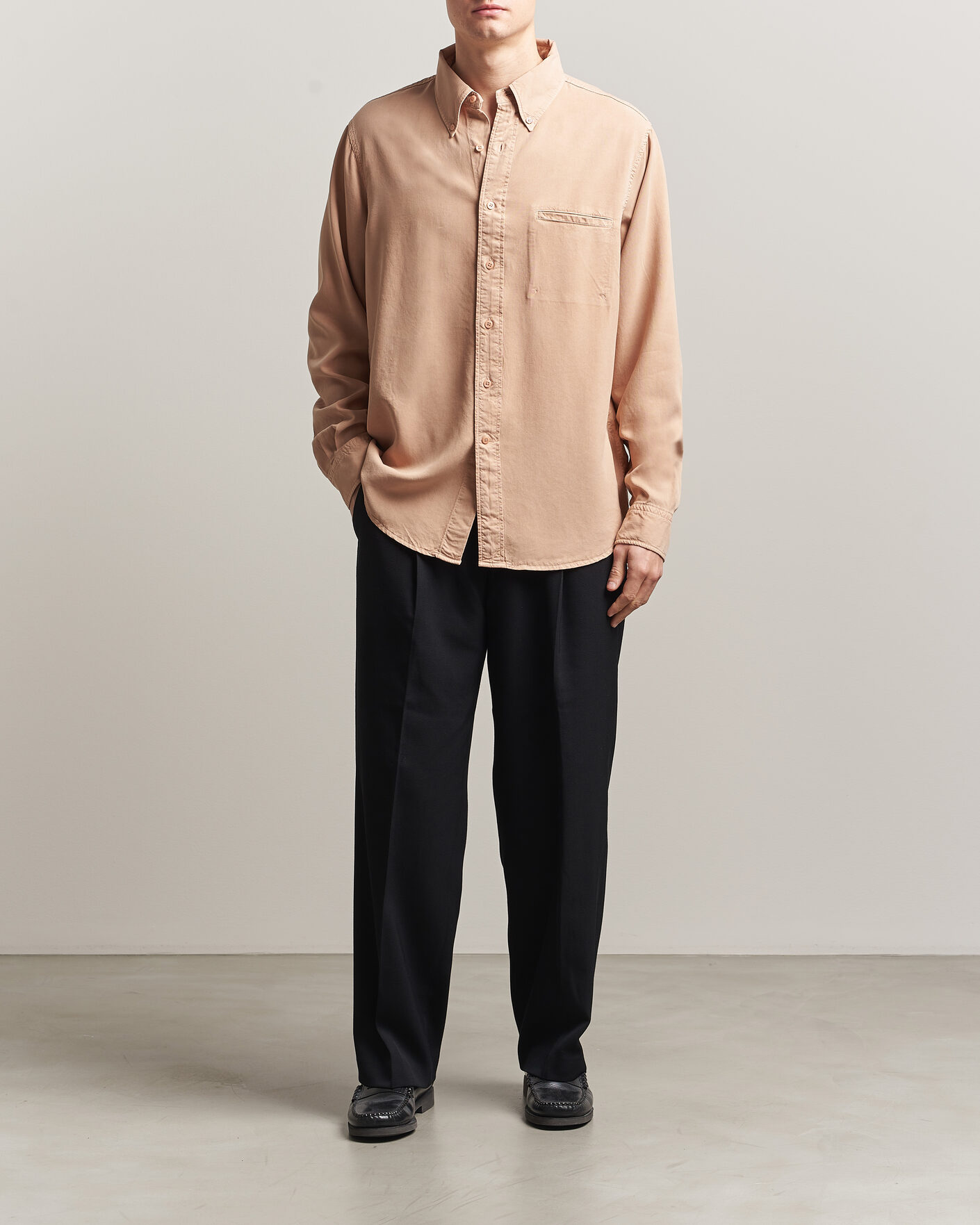 Men | Shirts | Filippa K | Zack Lyocell Shirt Beige