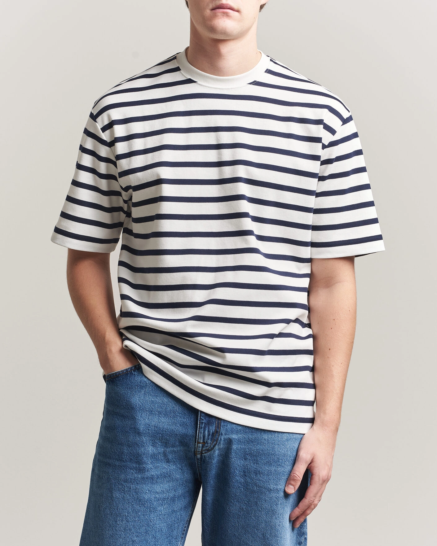 Men | T-Shirts | Filippa K | Striped Crew Neck T-Shirt White/Navy