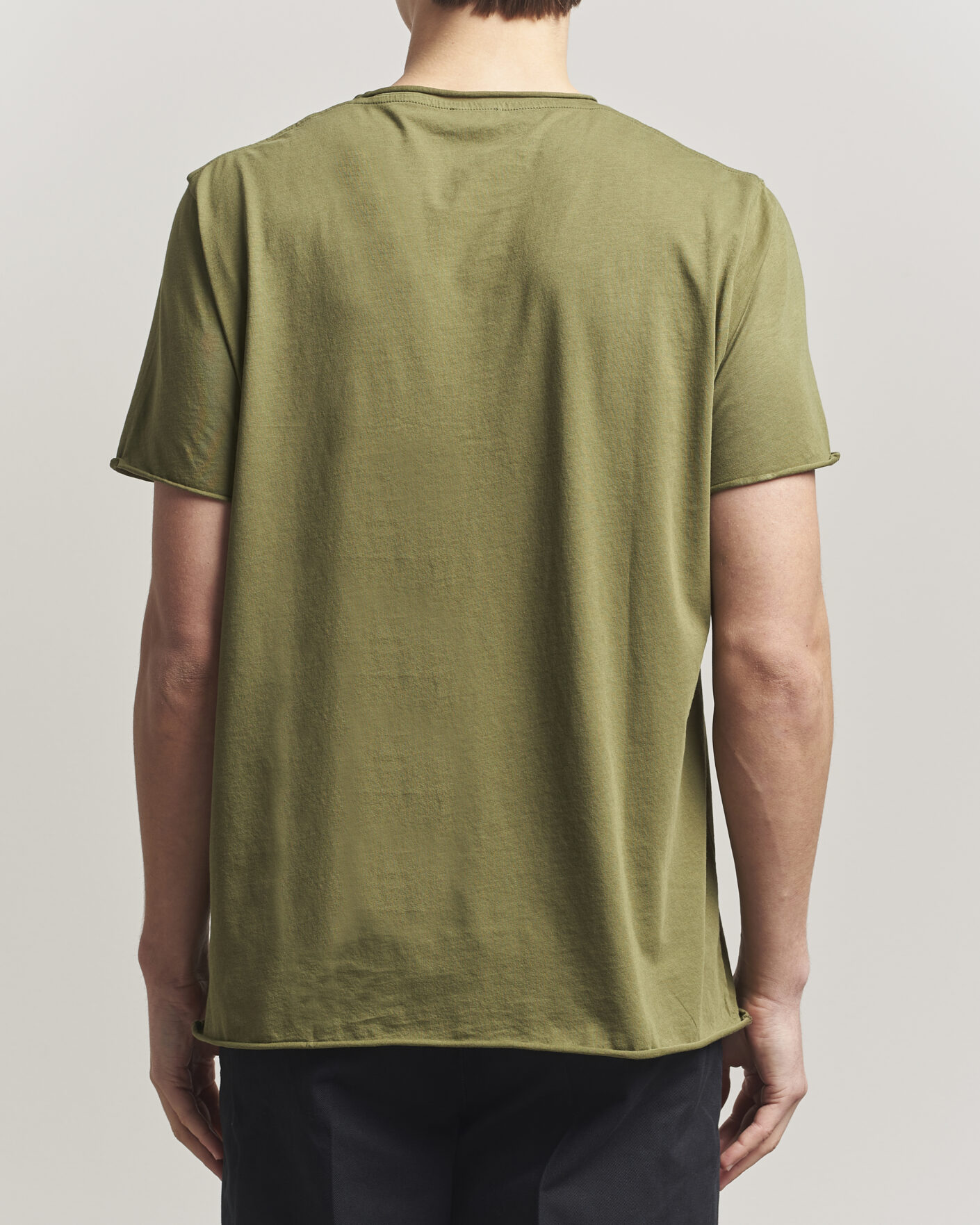Men | T-Shirts | Filippa K | Roll Neck Crew Neck T-Shirt Laurel Green