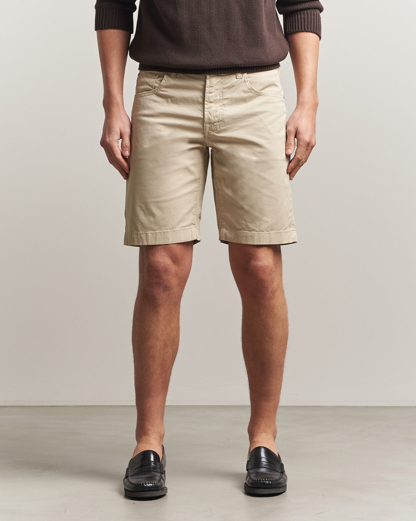 Jacob Cohën Nicolas Cotton Gabardine Shorts Beige at CareOfCarl.com