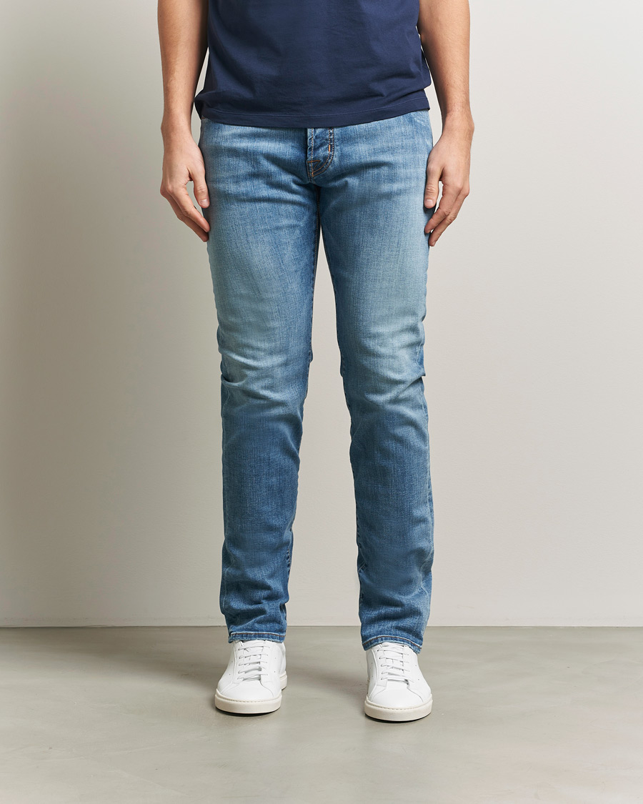 Men | Trousers | Jacob Cohën | Bard Slim Fit Stretch Porsche Patch Jeans Mid Blue