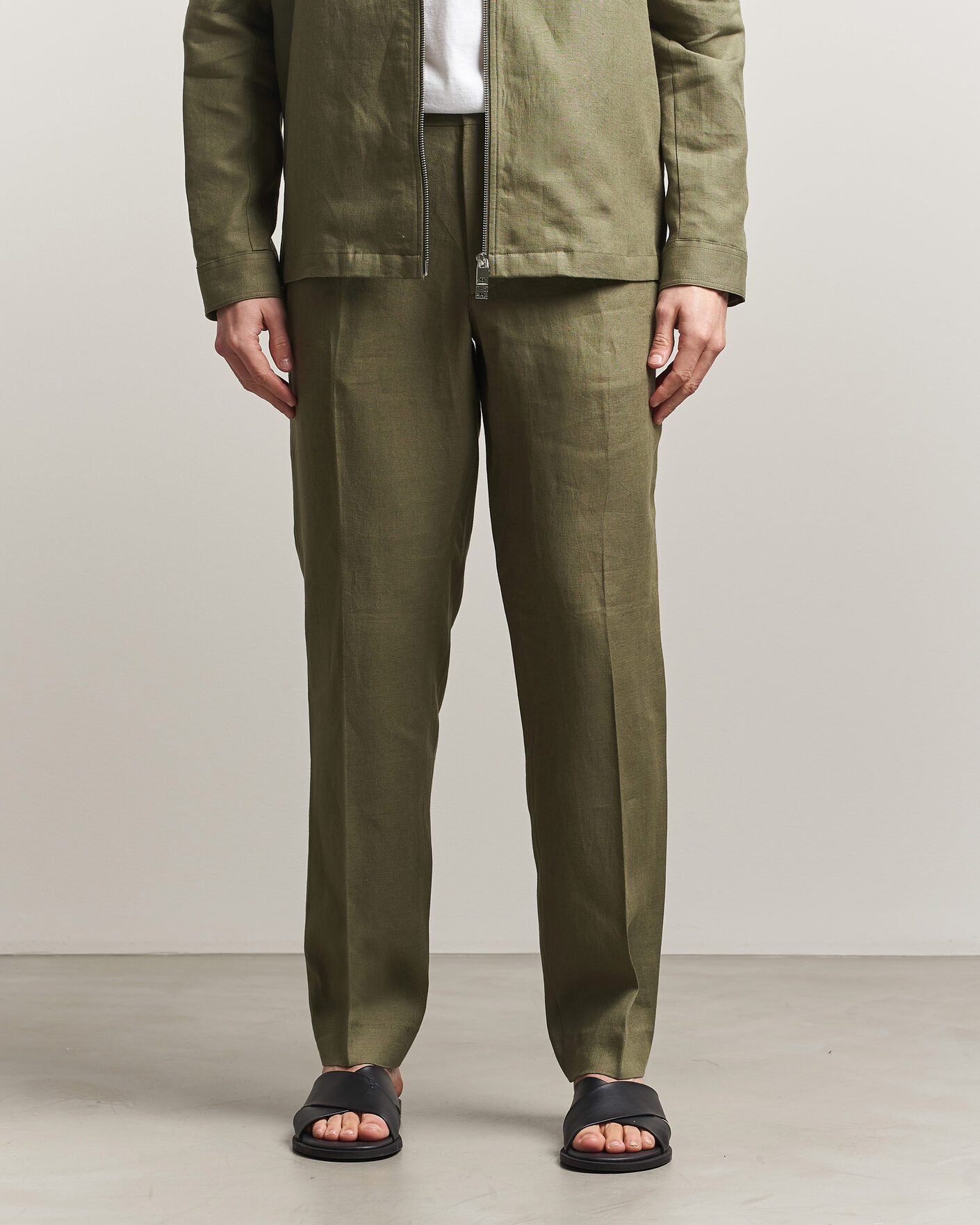 Men | Trousers | J.Lindeberg | Soren Drape Linen Pants Kalamata